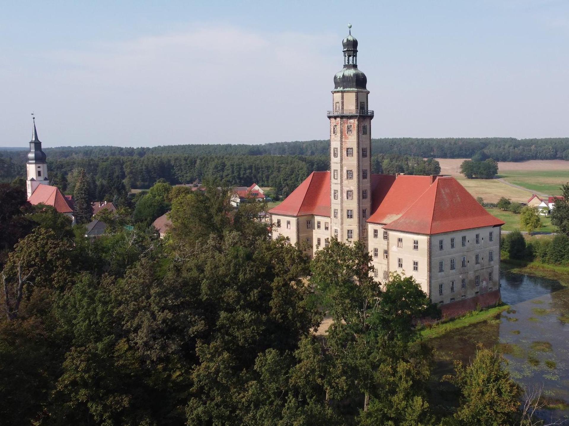 Resort "Schloss Reinharz"