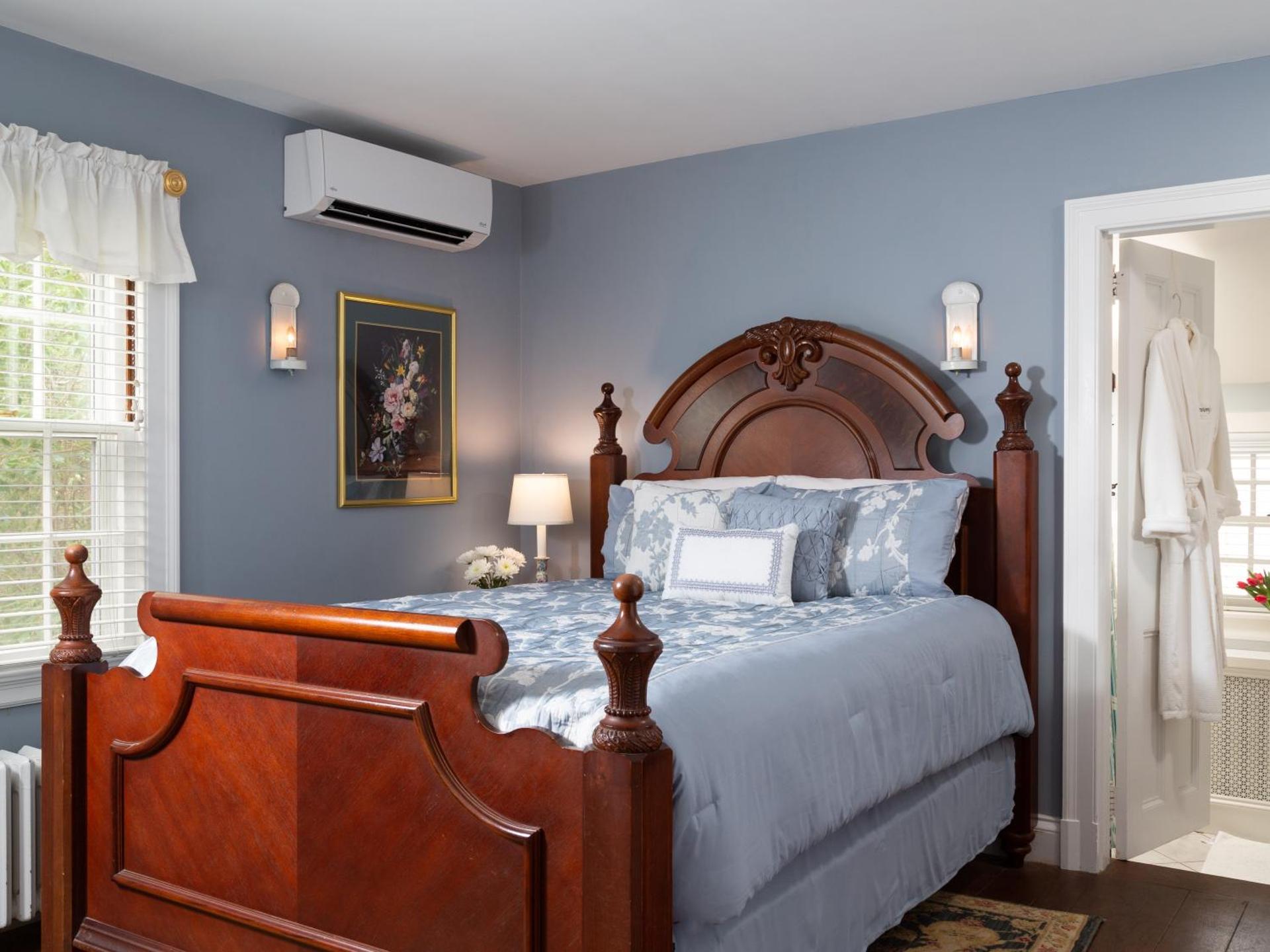 Queen Room - Jennifer