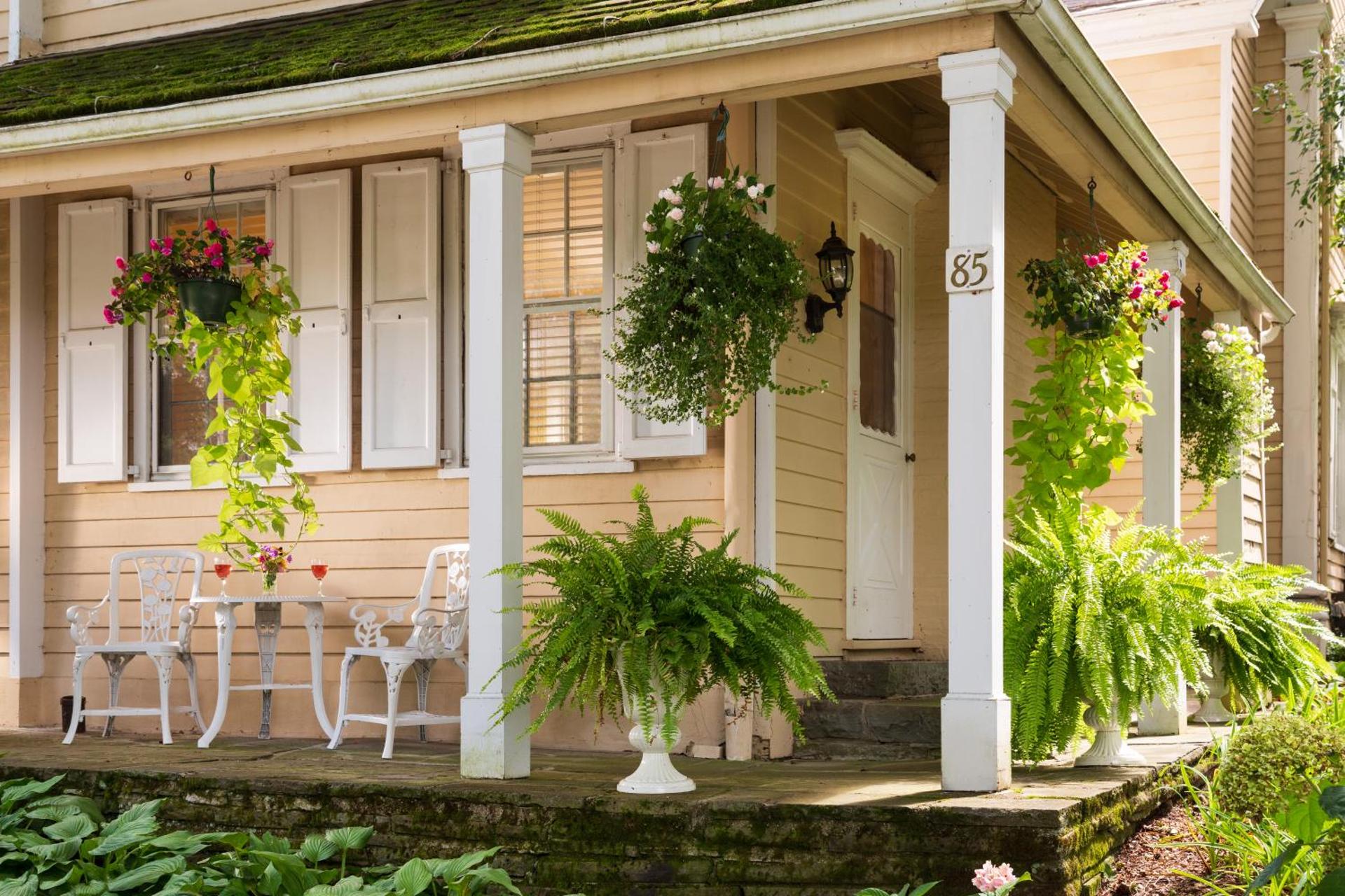 Queen Suite - Garden