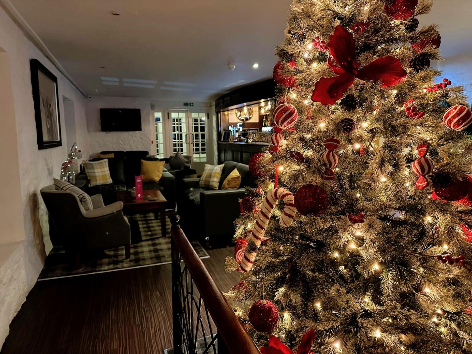 Communal lounge/ TV room