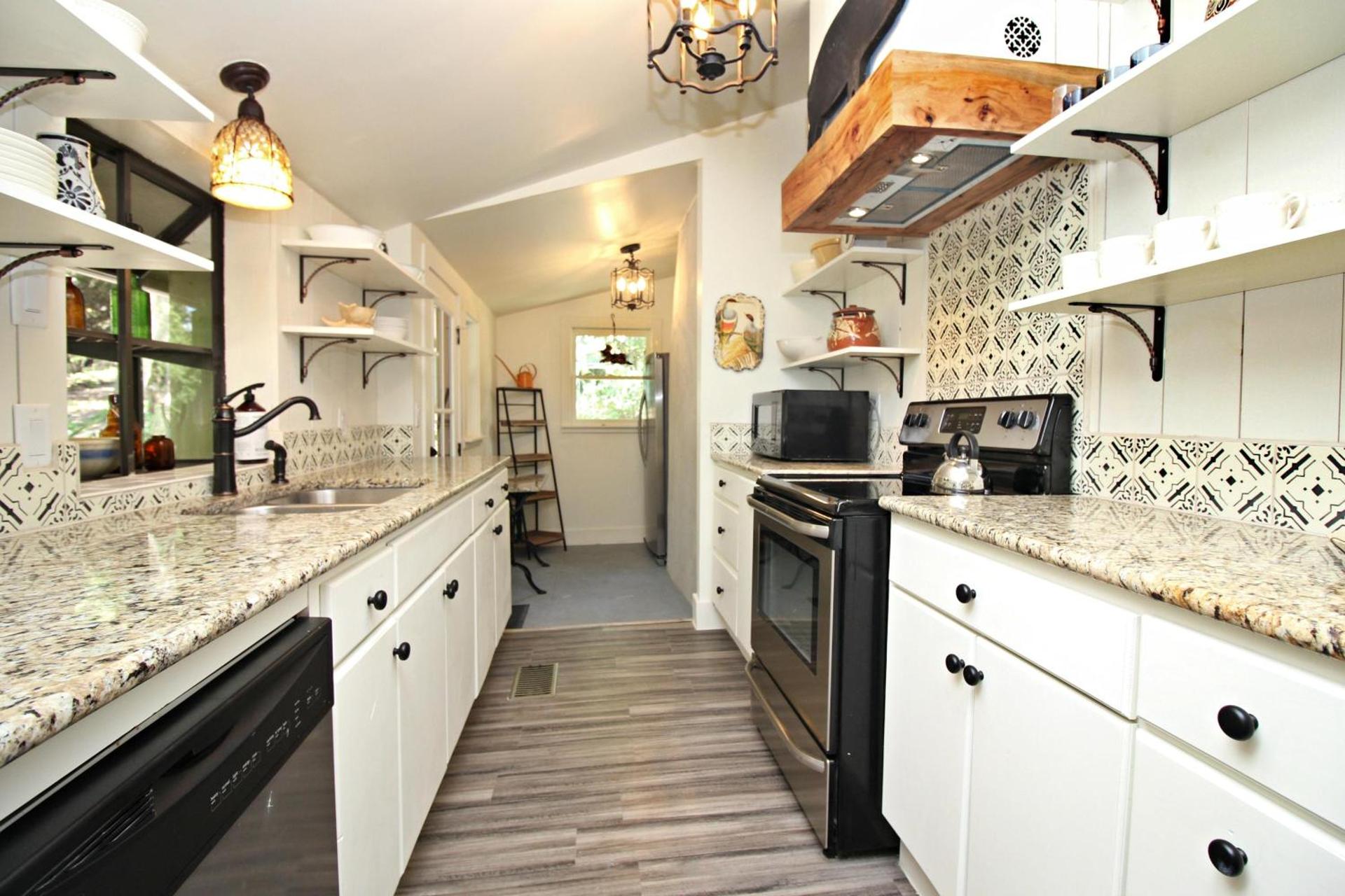 Frog Cottage on the Blanco