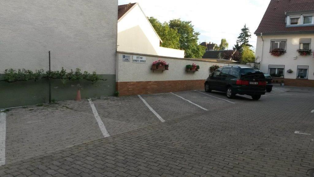 Pension Arnold Neuenburg