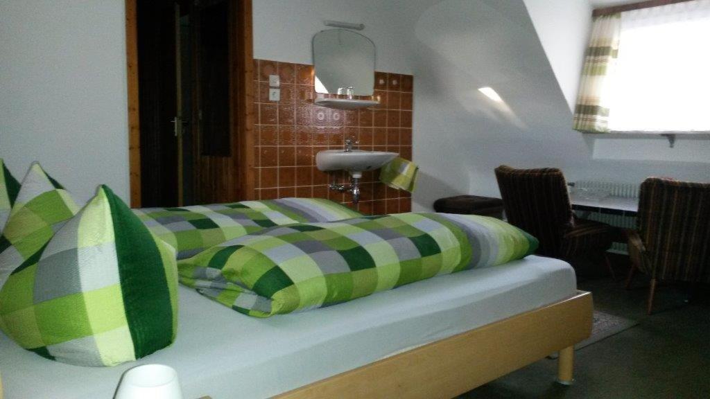 Pension Arnold Neuenburg