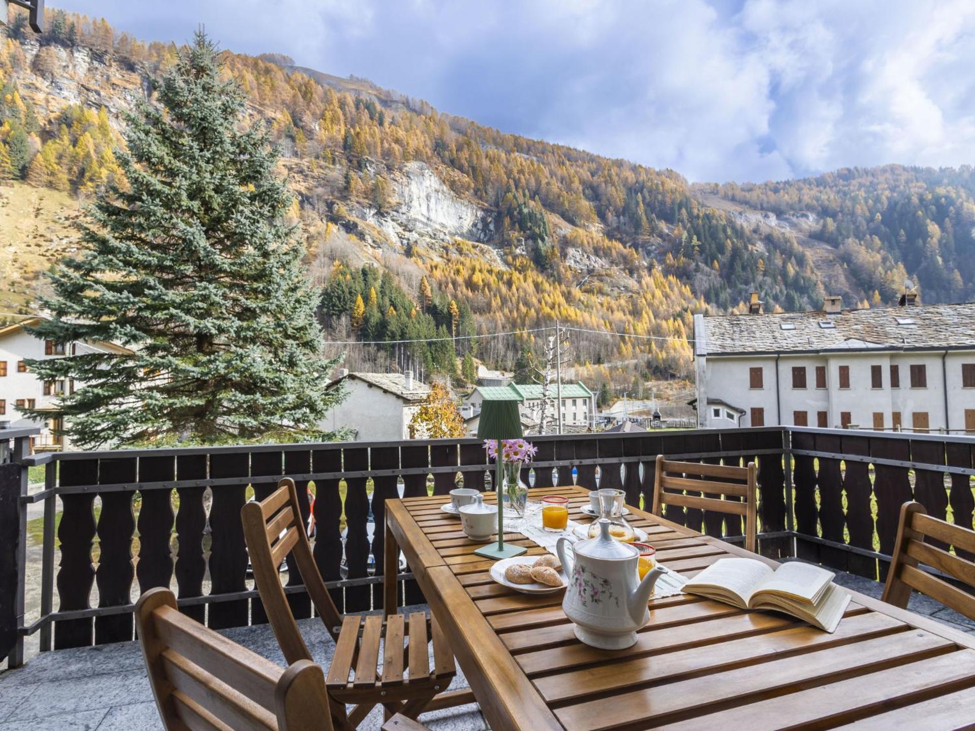 Apartment Isola di Madesimo Apartments-2 by Interhome