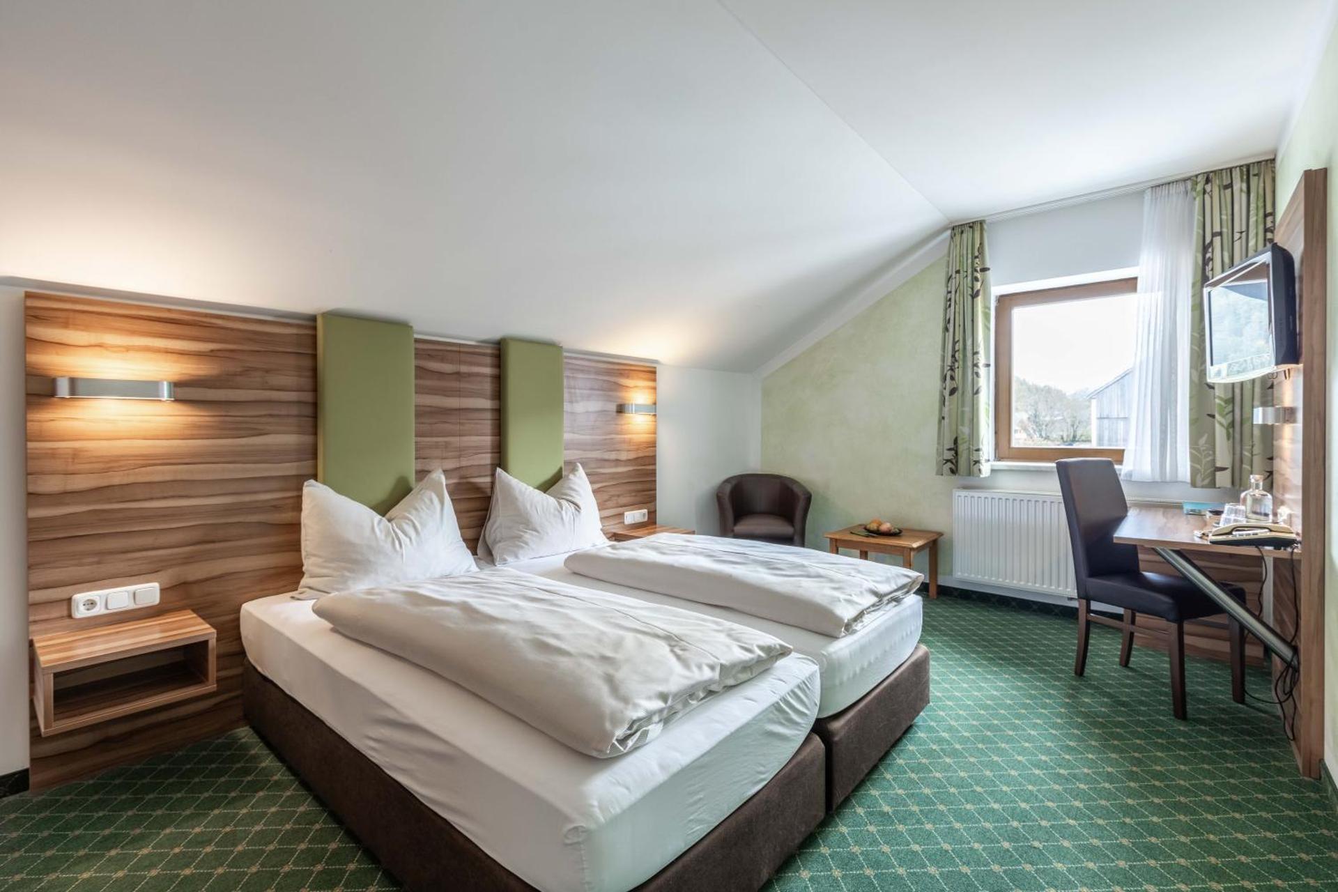 Hotel Post by keyone