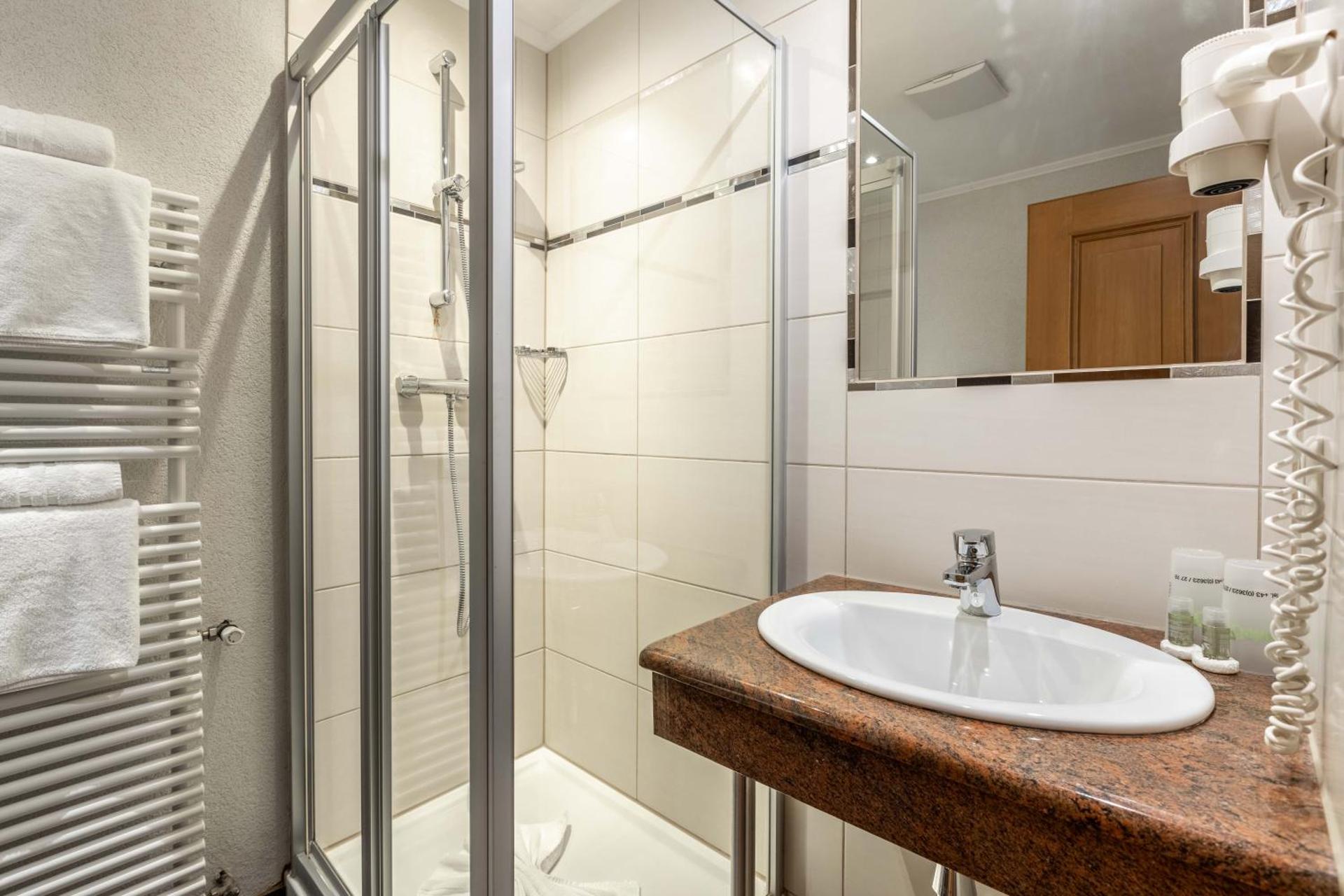 Double Room with Mountain View