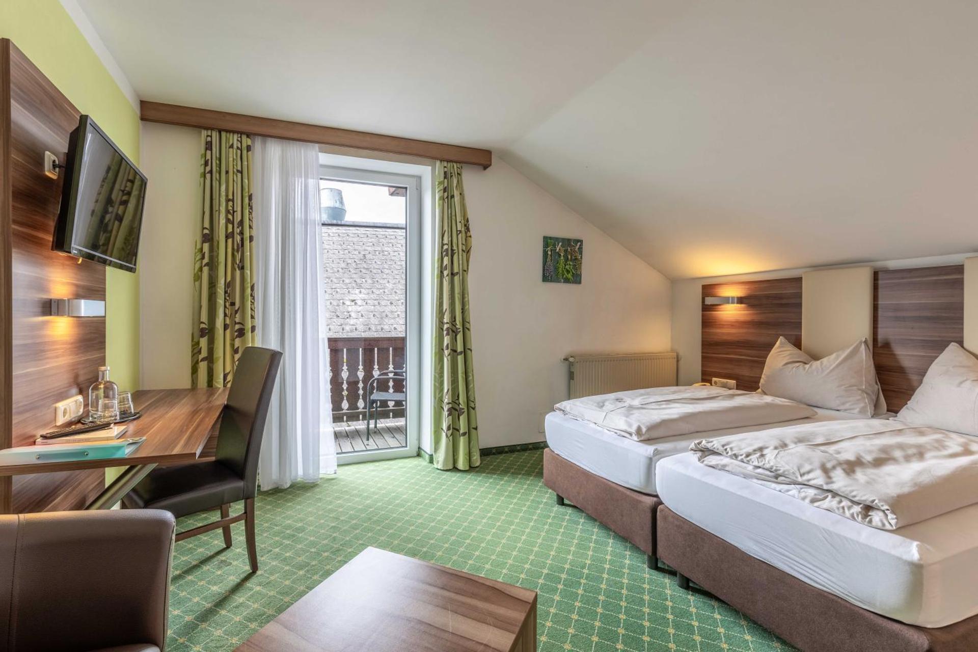 Hotel Post by keyone