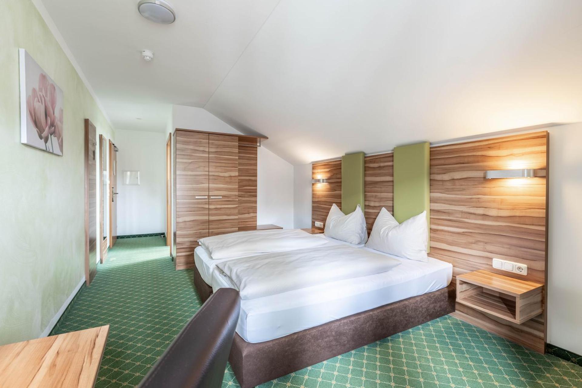 Double Room with Mountain View