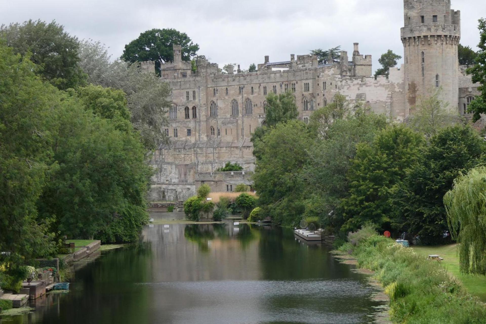 Fab 2-Bed Cotswolds Cottage with Private Courtyard