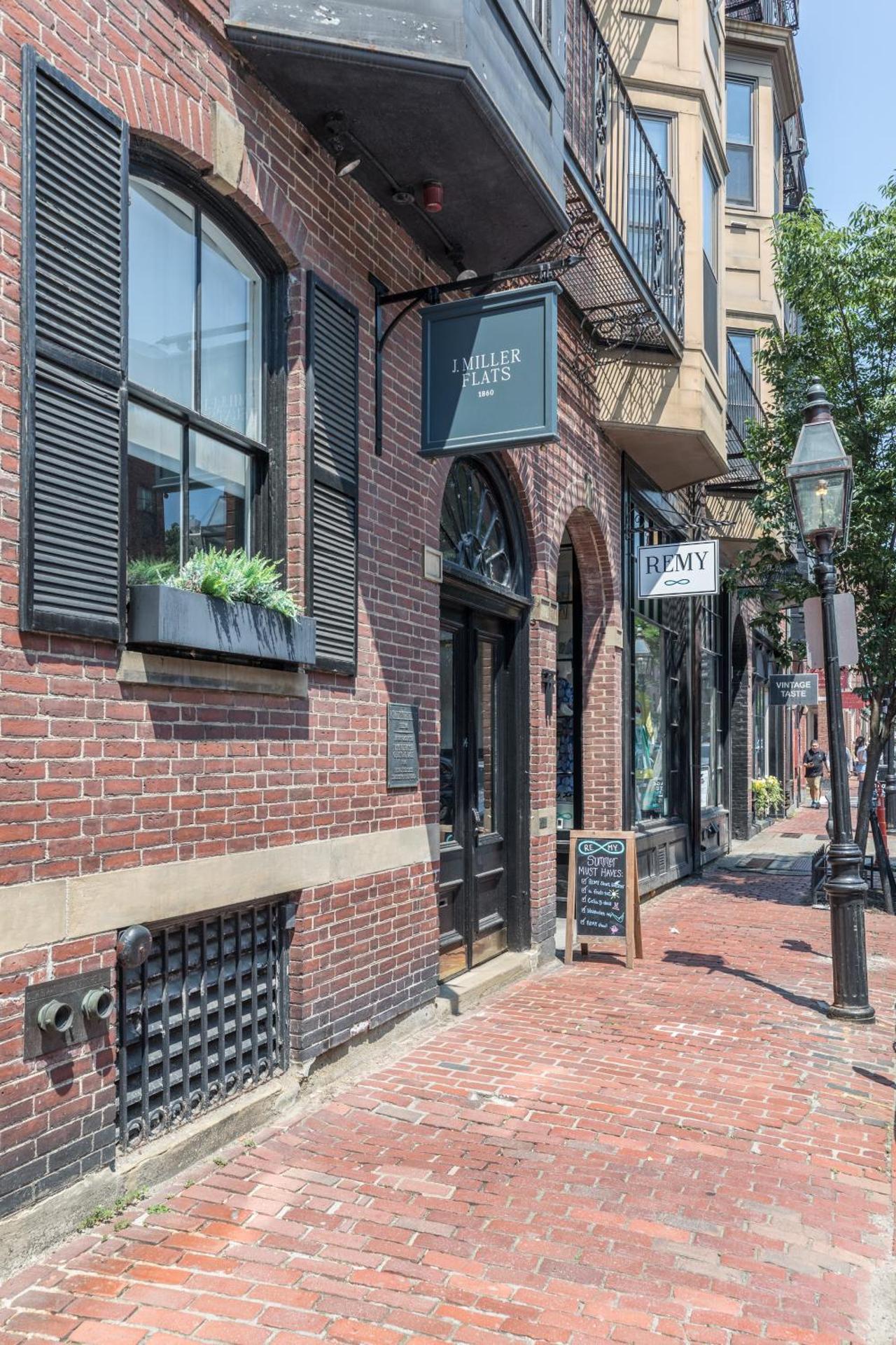 J Miller Flats by Thatch