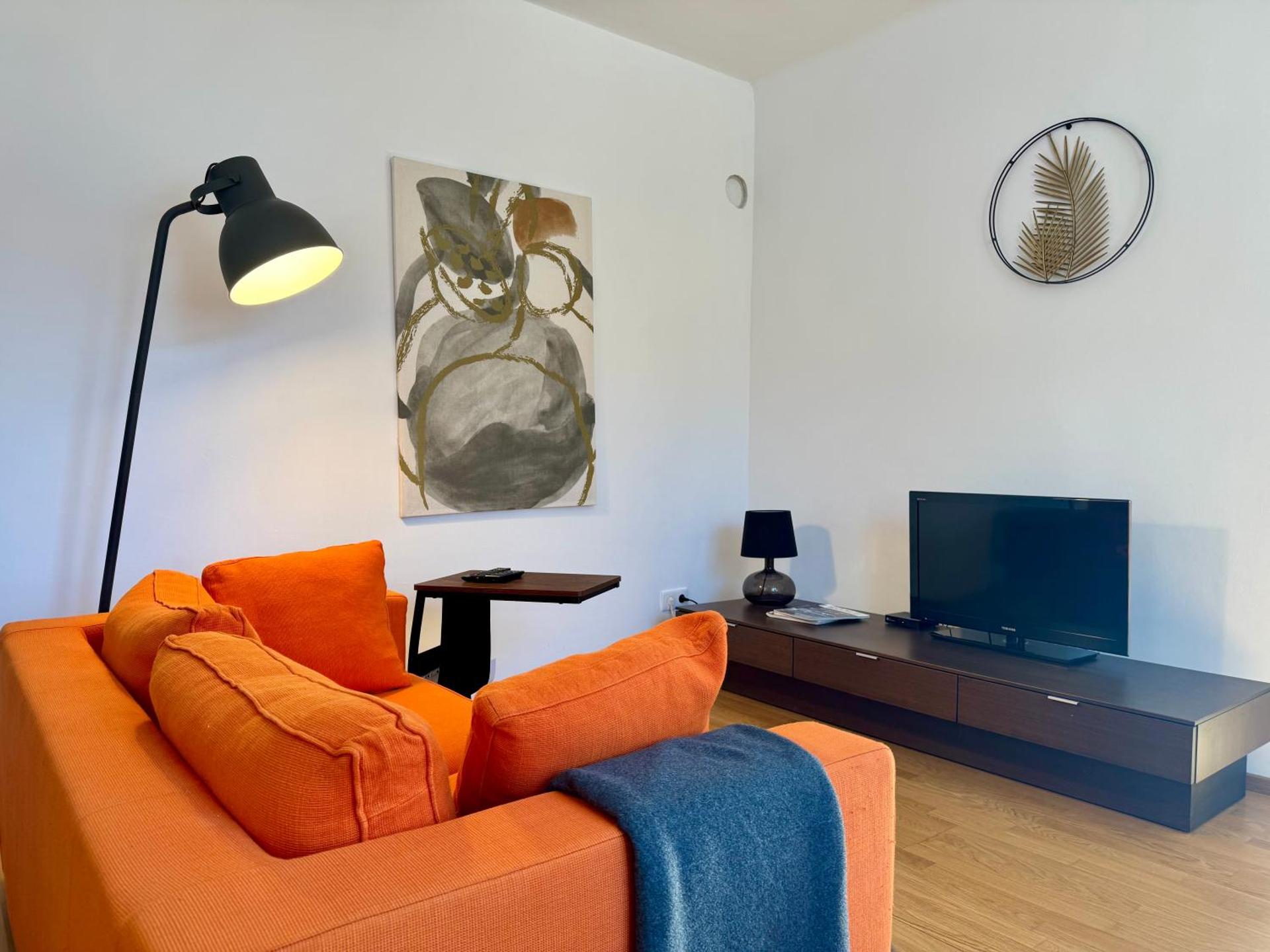 Communal lounge/ TV room