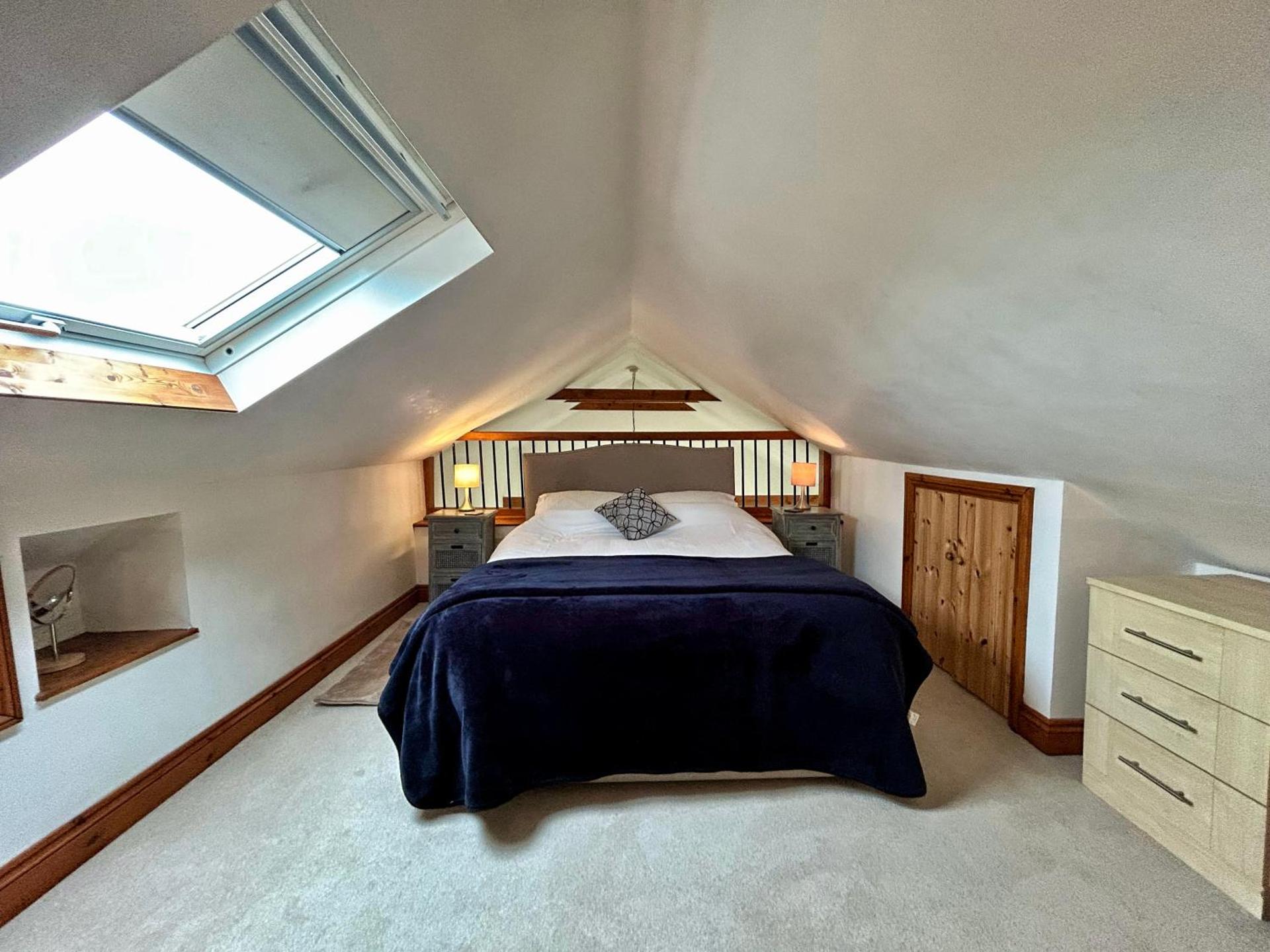 Beautiful Rural Self Contained Farm Annex