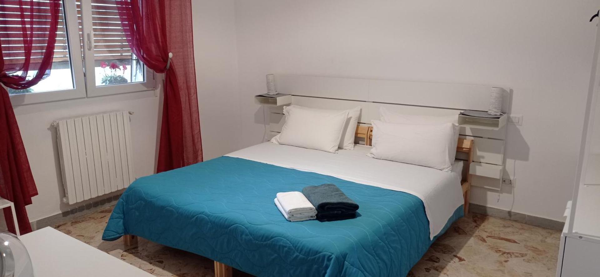 Double or Twin Room with Bathroom