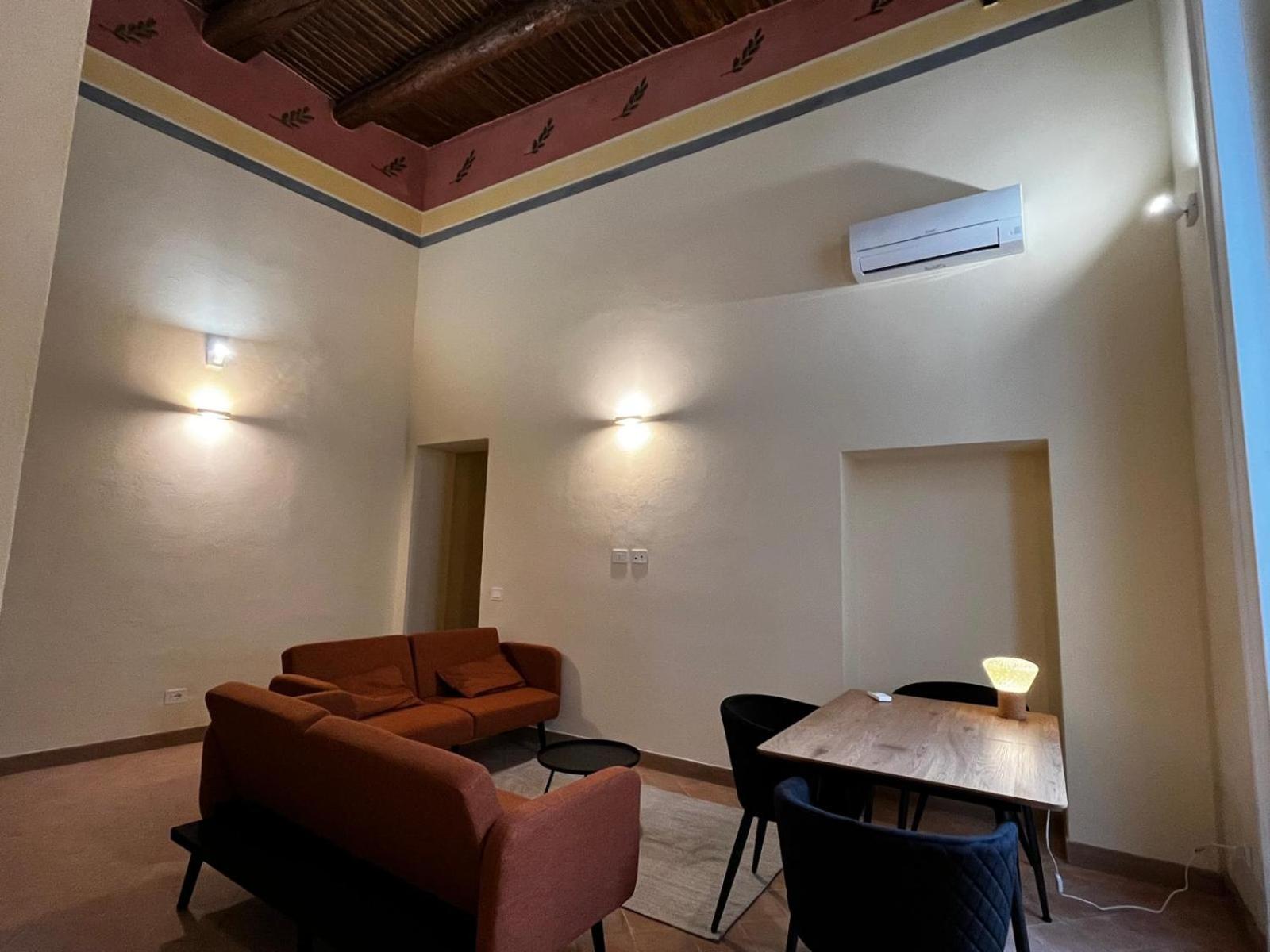 Domus Ars San Gregorio Armeno 41