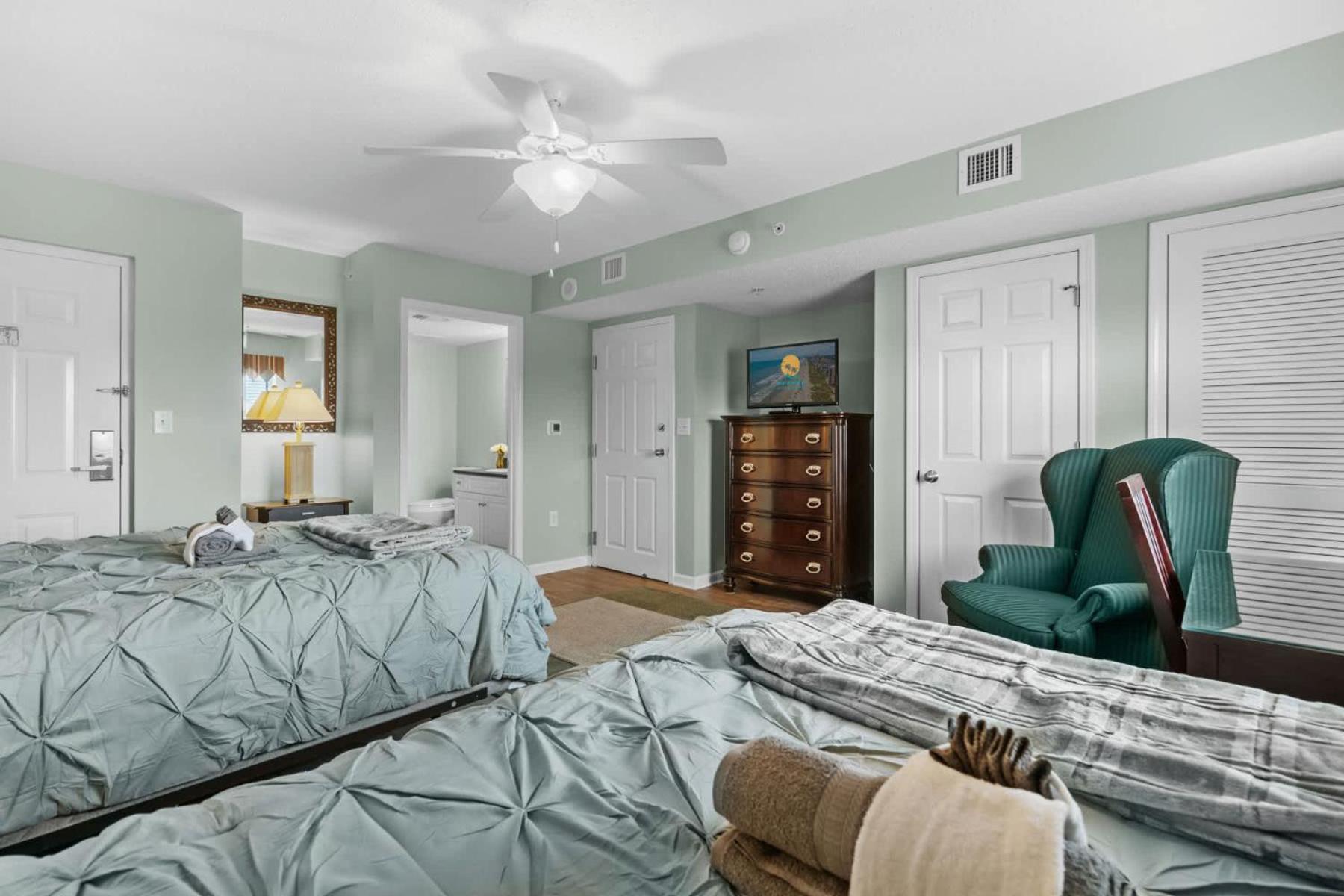 Yacht Club Villas 1-505 - Marina View