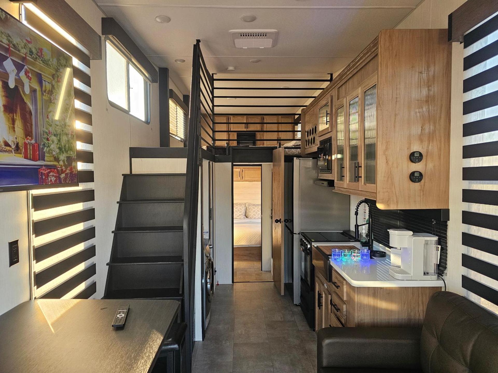 Sun Tinyhouse C