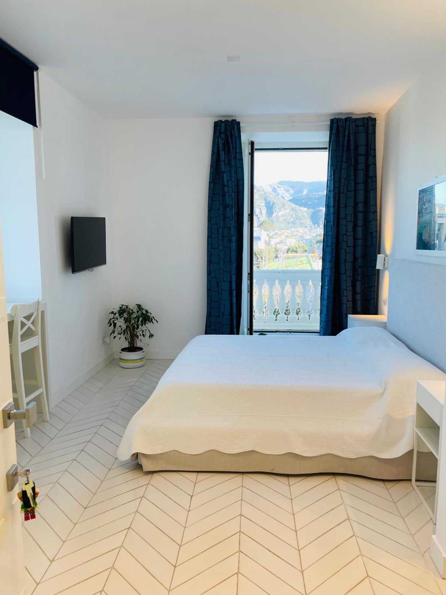 Casa Torre a Sorrento con parcheggio gratuito