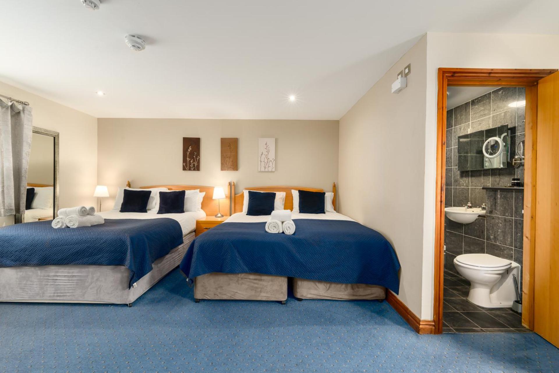 Gwesty'r Marine Hotel & Spa