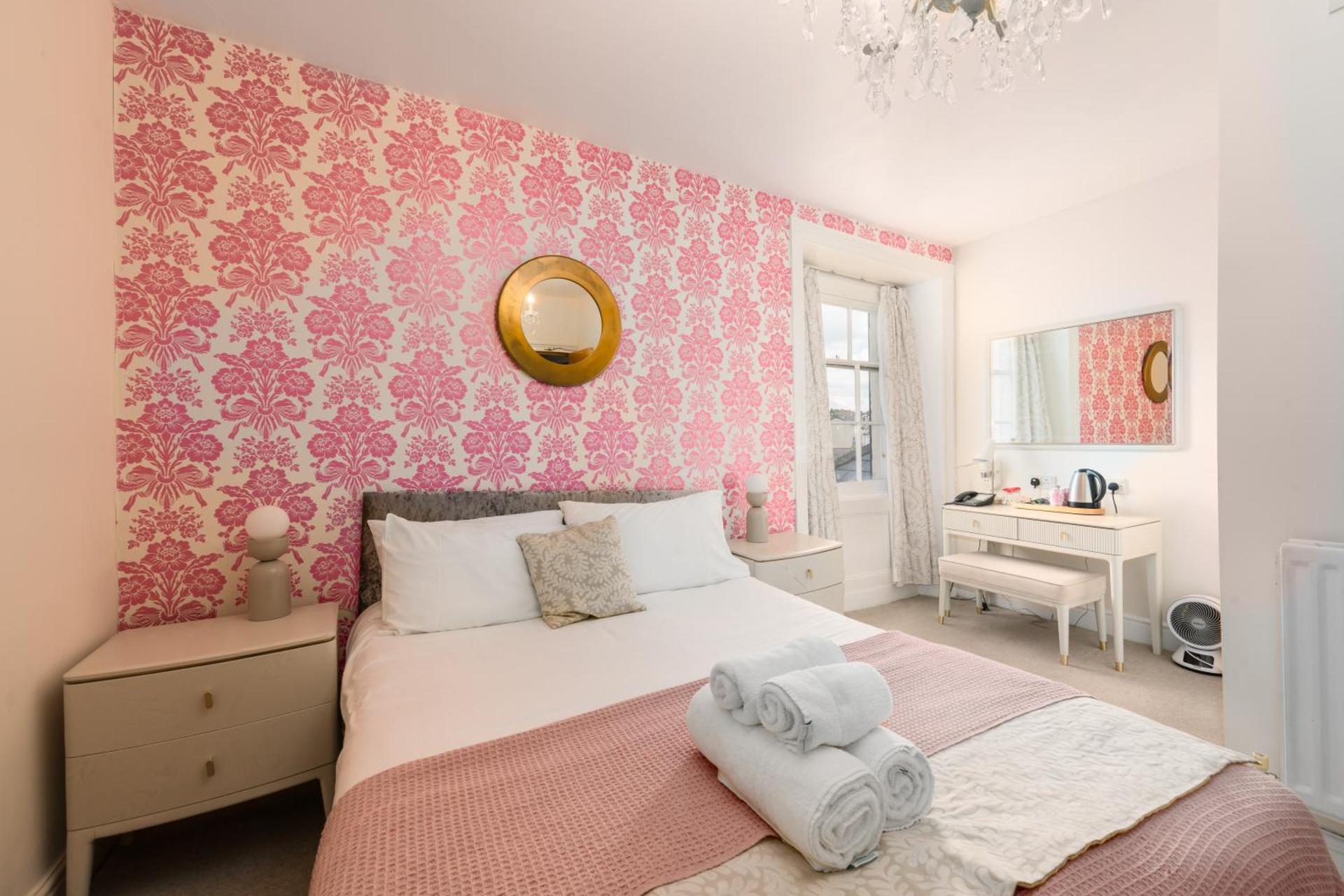 Gwesty'r Marine Hotel & Spa