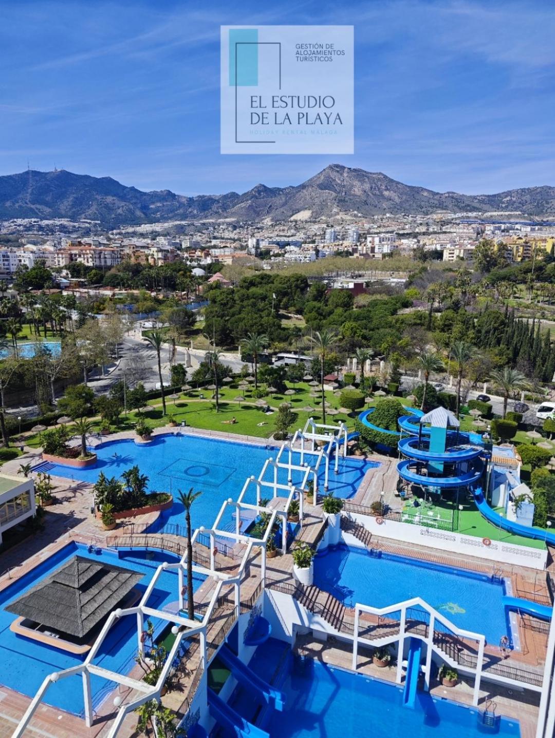 EL ESTUDIO DE LA PLAYA BENALBEACH Vistas al Mar