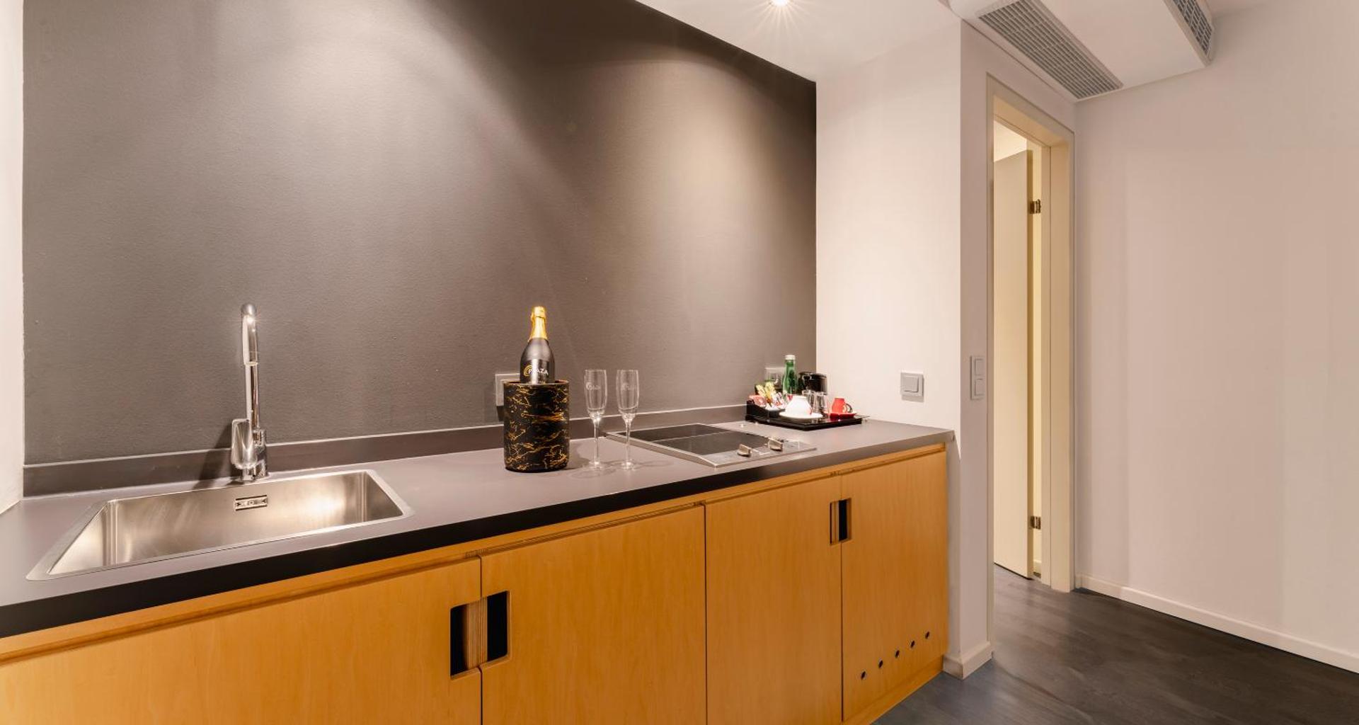 Kitchen or kitchenette