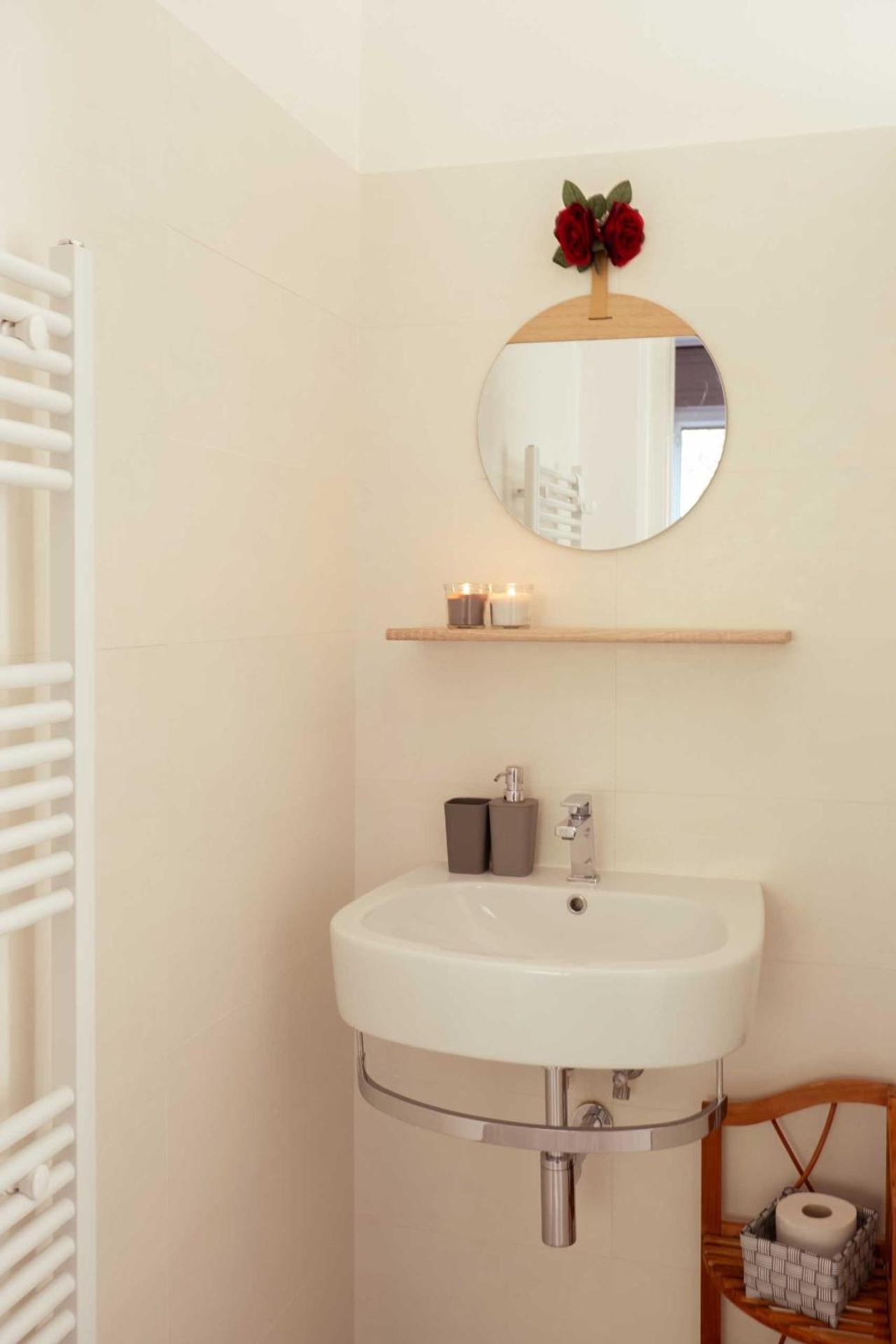 Le Case di Sonia TRE GEMME RUBINO Fucecchio