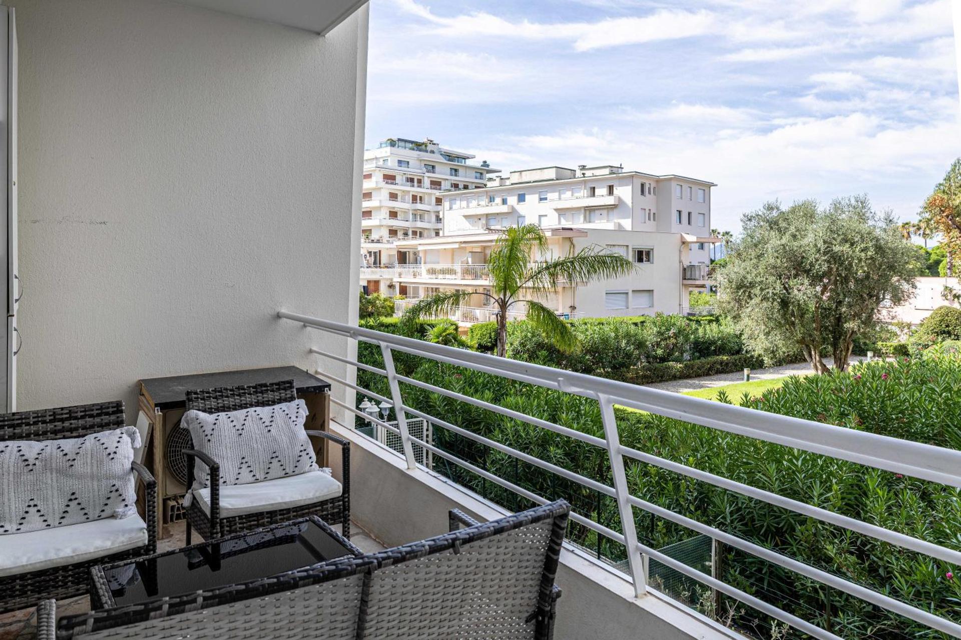 Welcoming Apartment with parking - Croisette