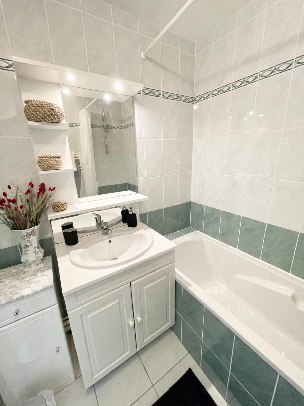 T2 Top Cosy Balcon 150m des plages