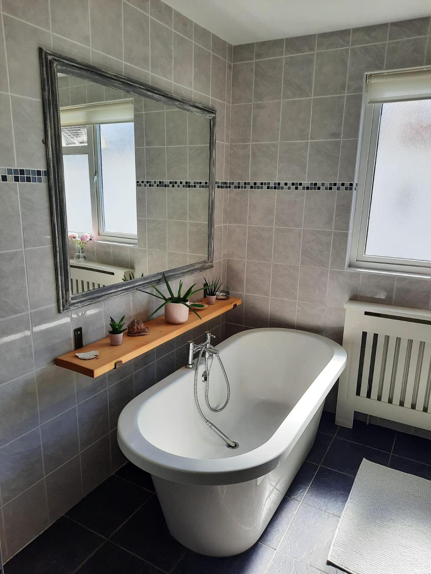 Super king bedroom with large ensuite