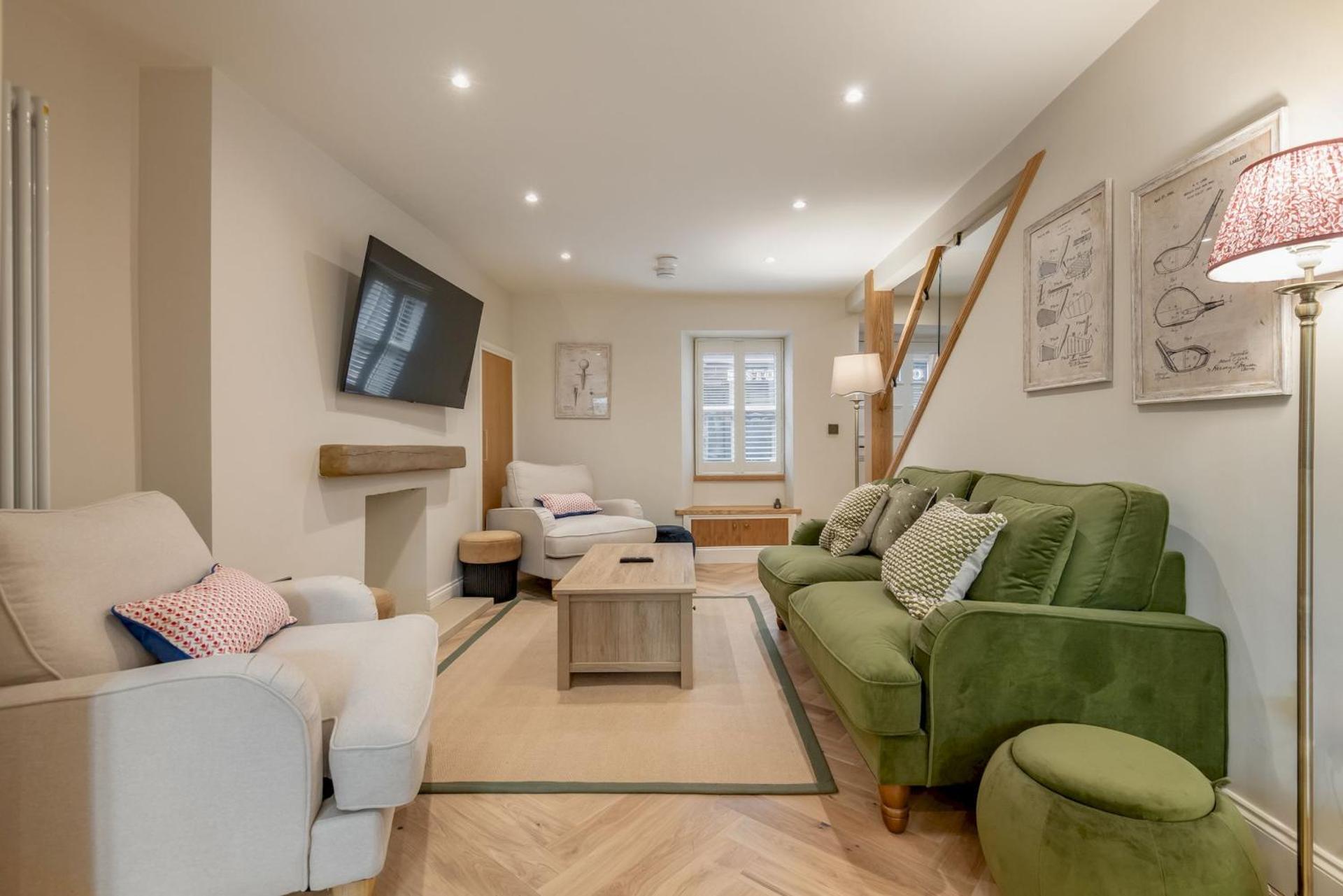 Communal lounge/ TV room