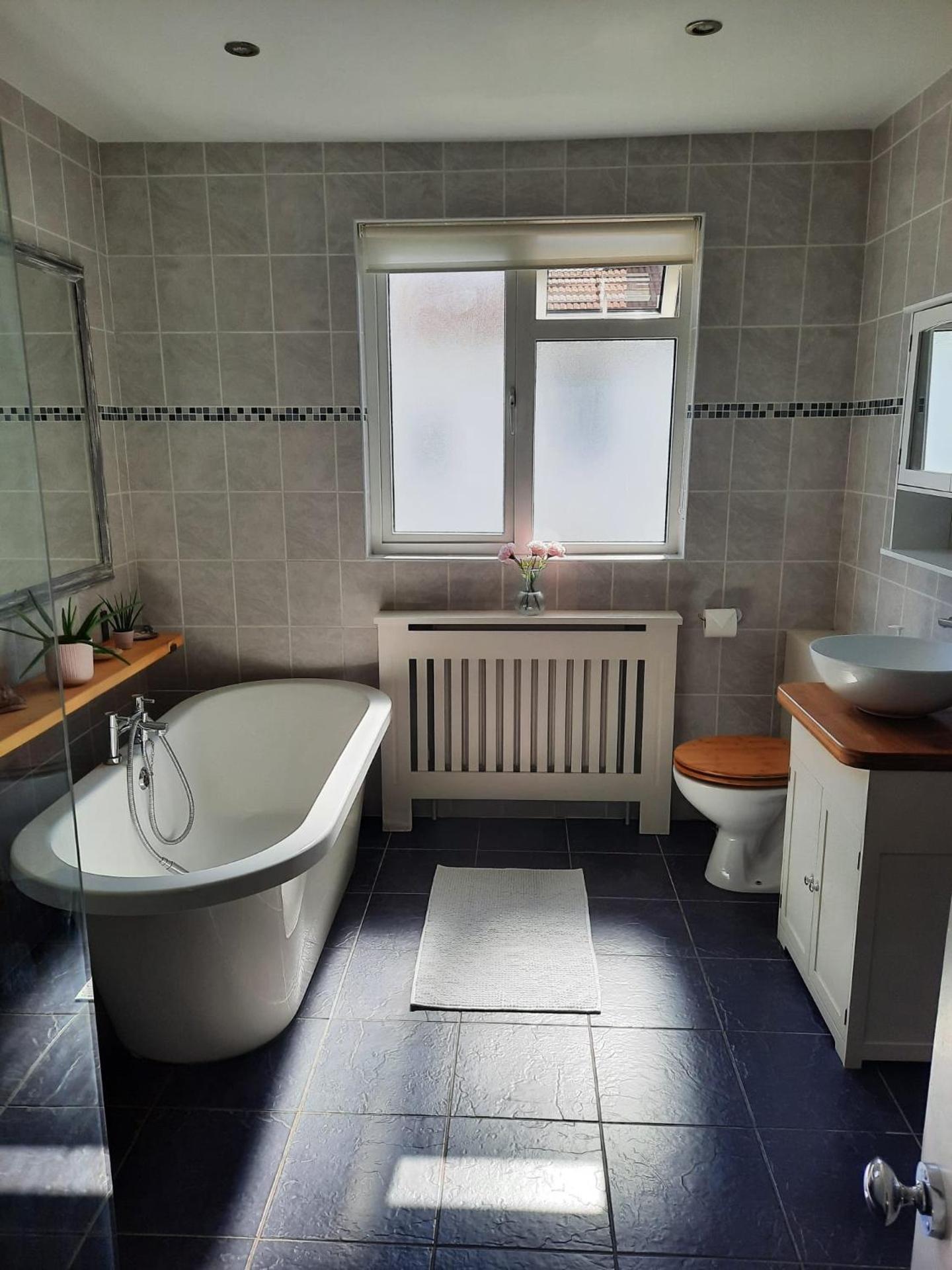 Super king bedroom with large ensuite