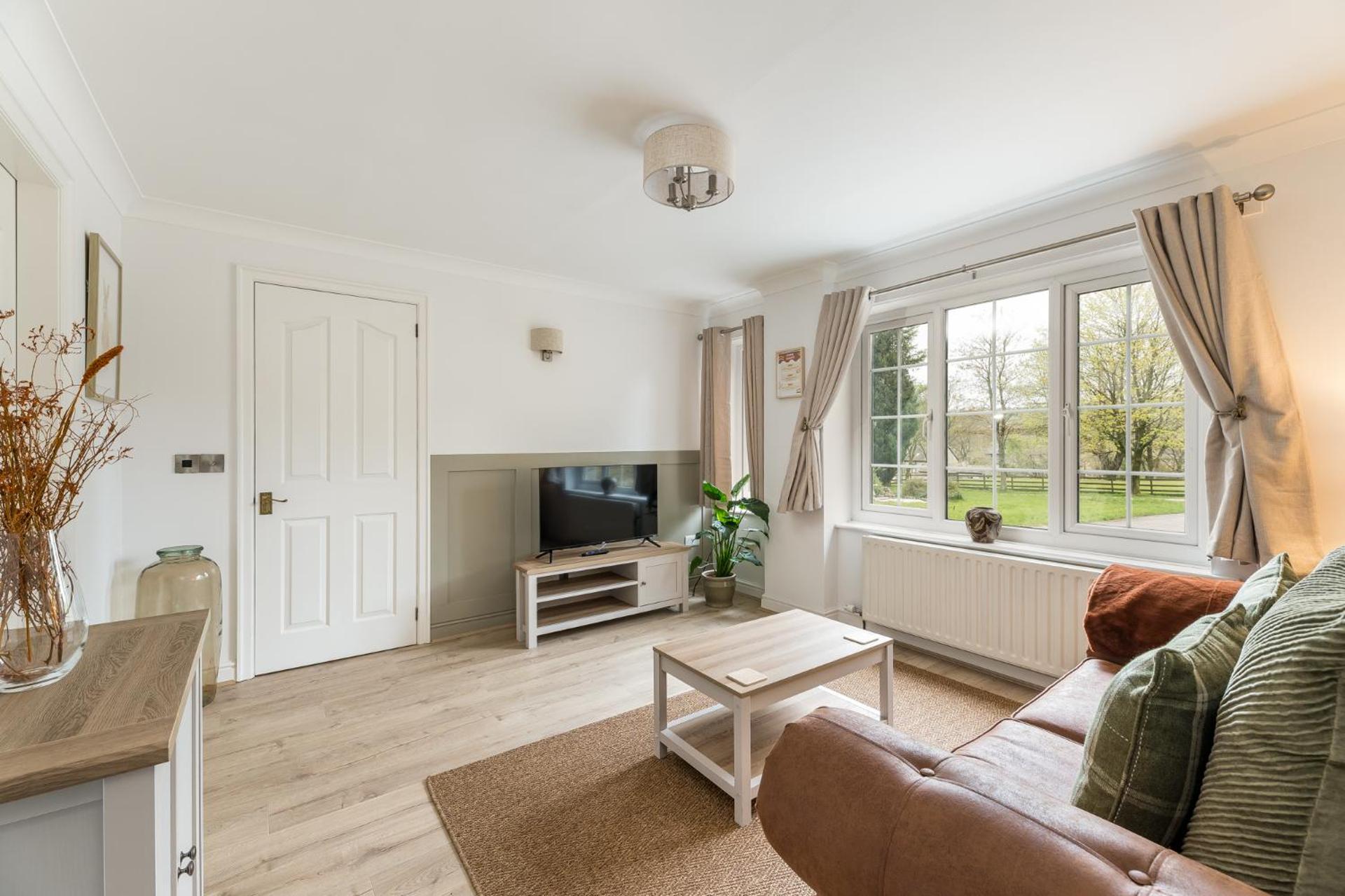 Communal lounge/ TV room