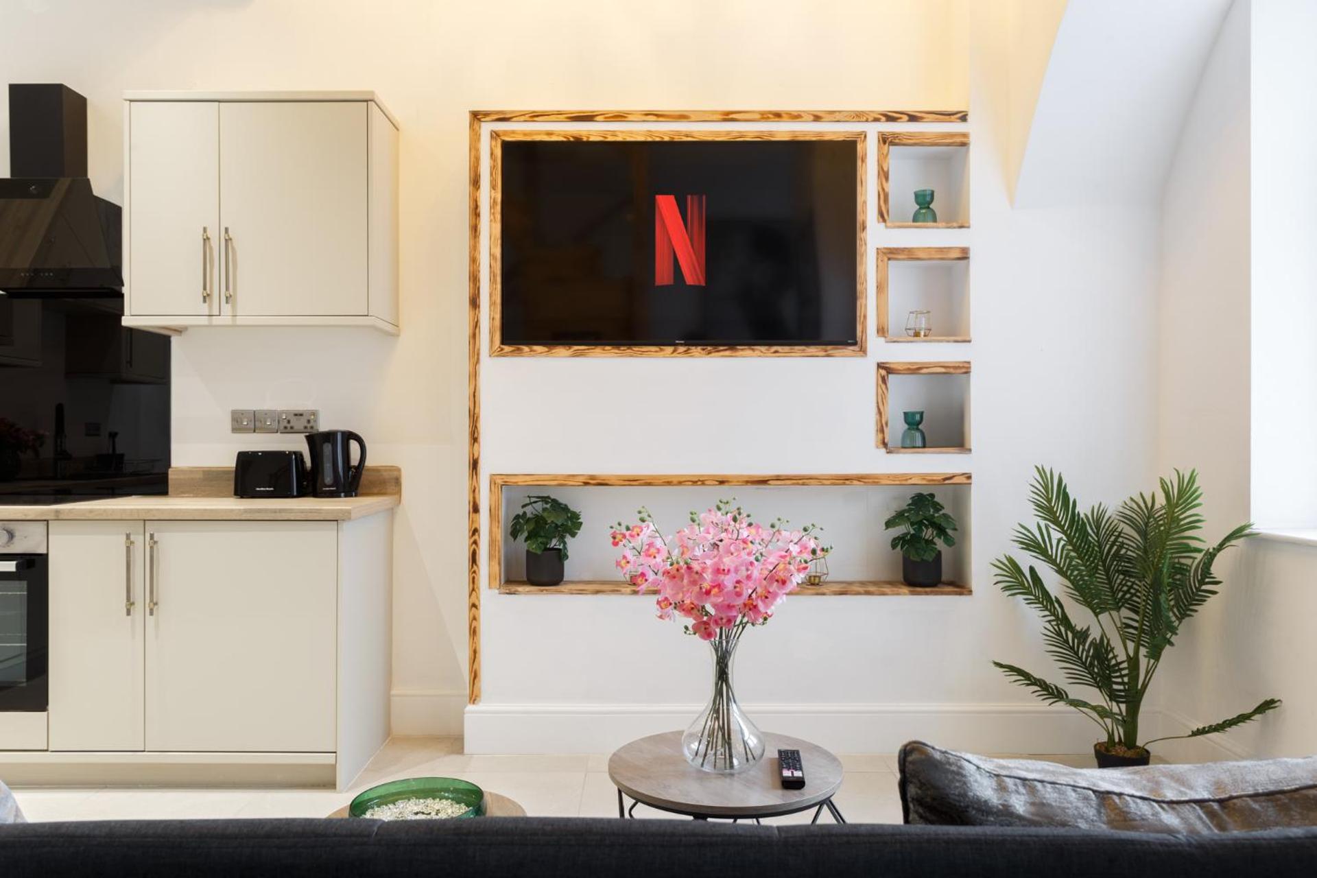 Bradford Luxury Central Apartment