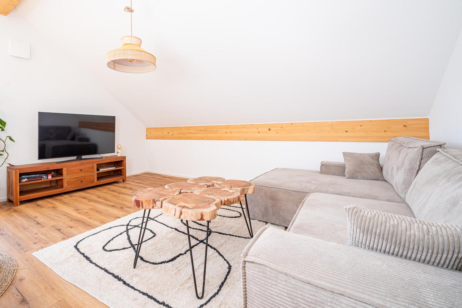 Communal lounge/ TV room