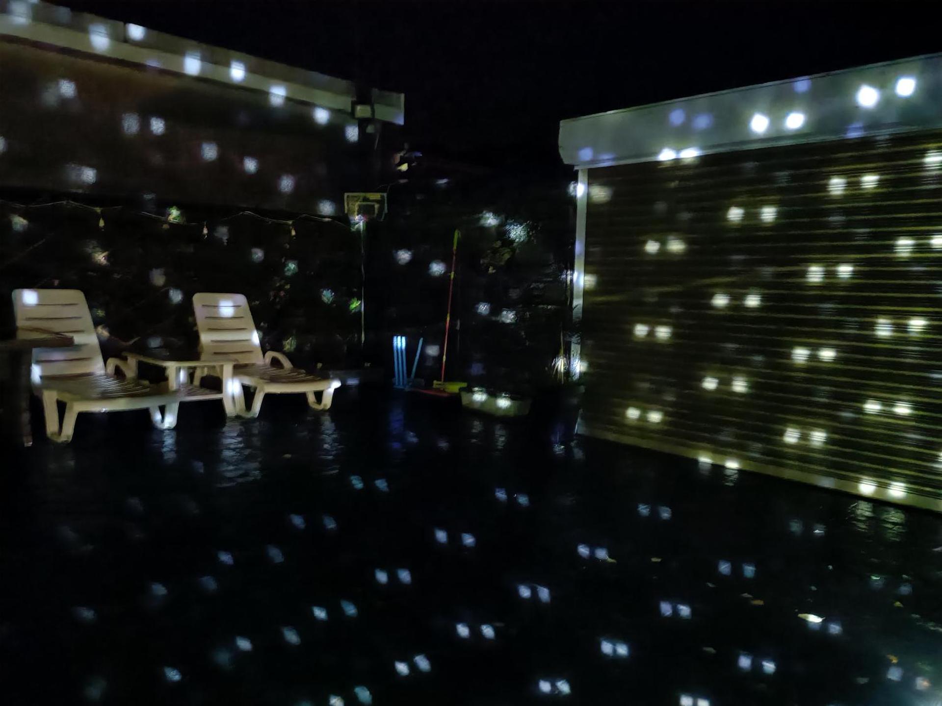 Big fireplace aga hot tub wet room barn garage