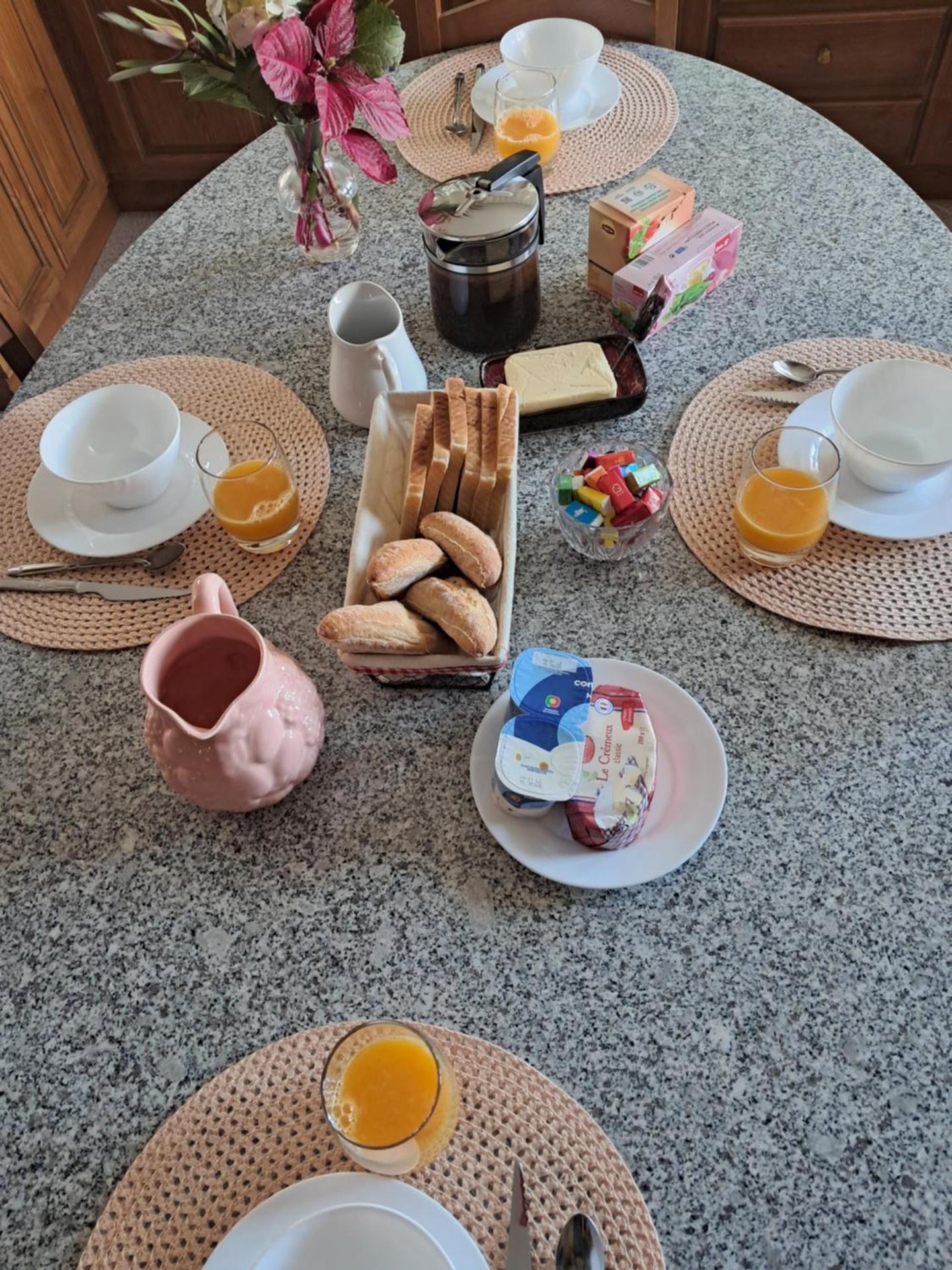 Coffee/tea facilities