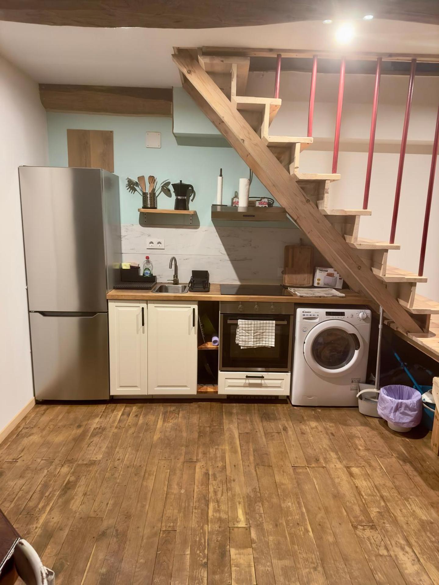 Kitchen or kitchenette