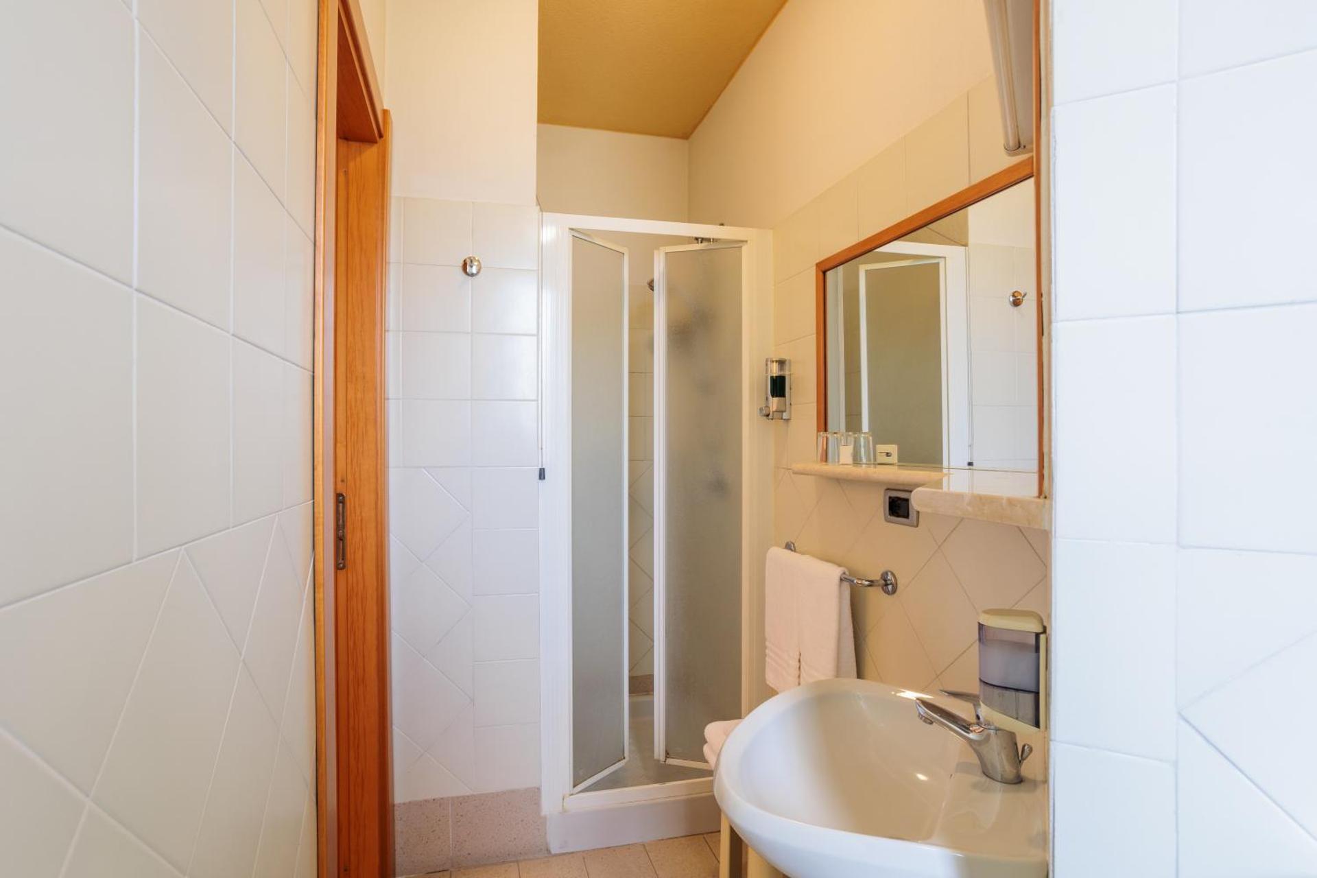 Single Room with Private Bathroom