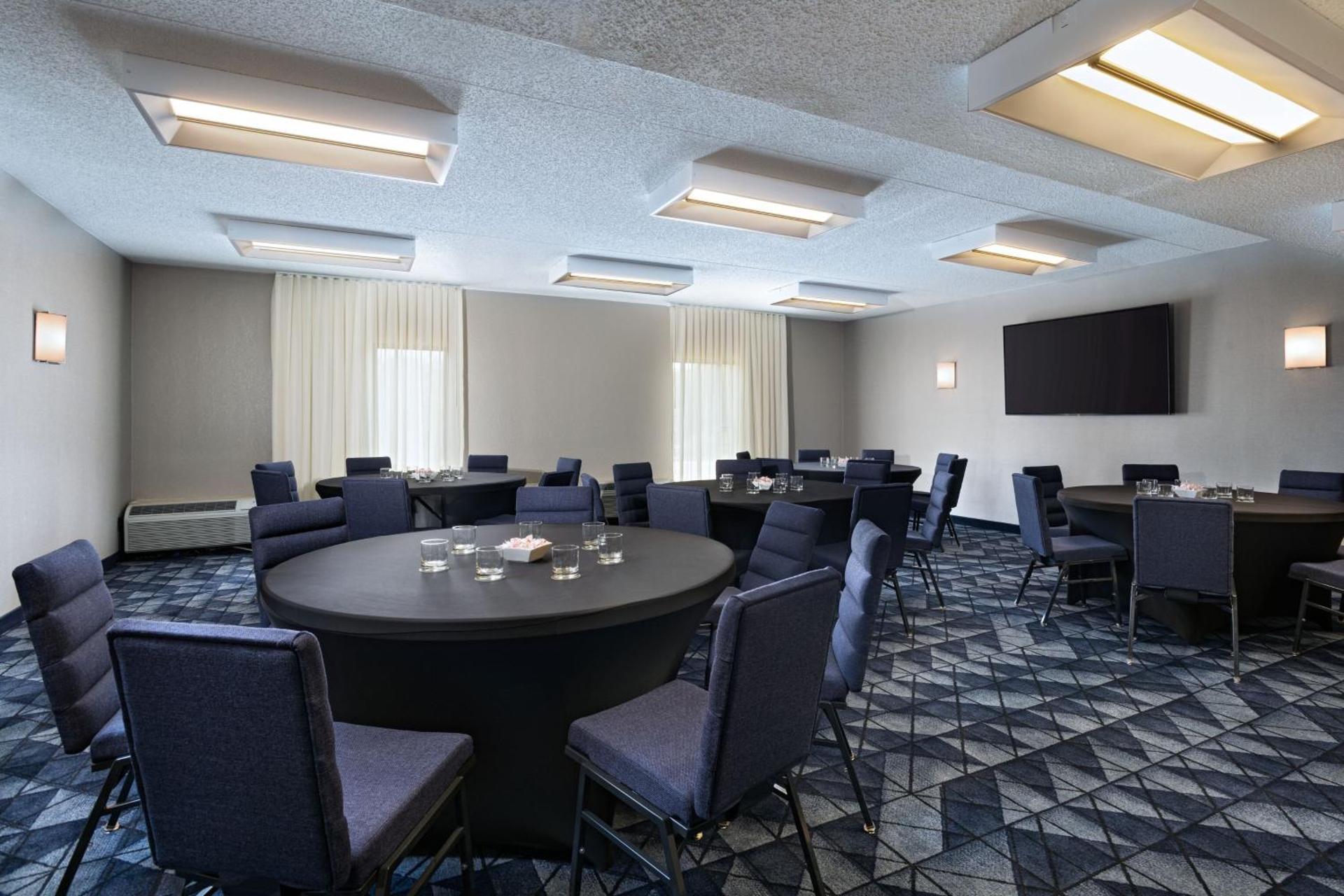 Meeting/conference room