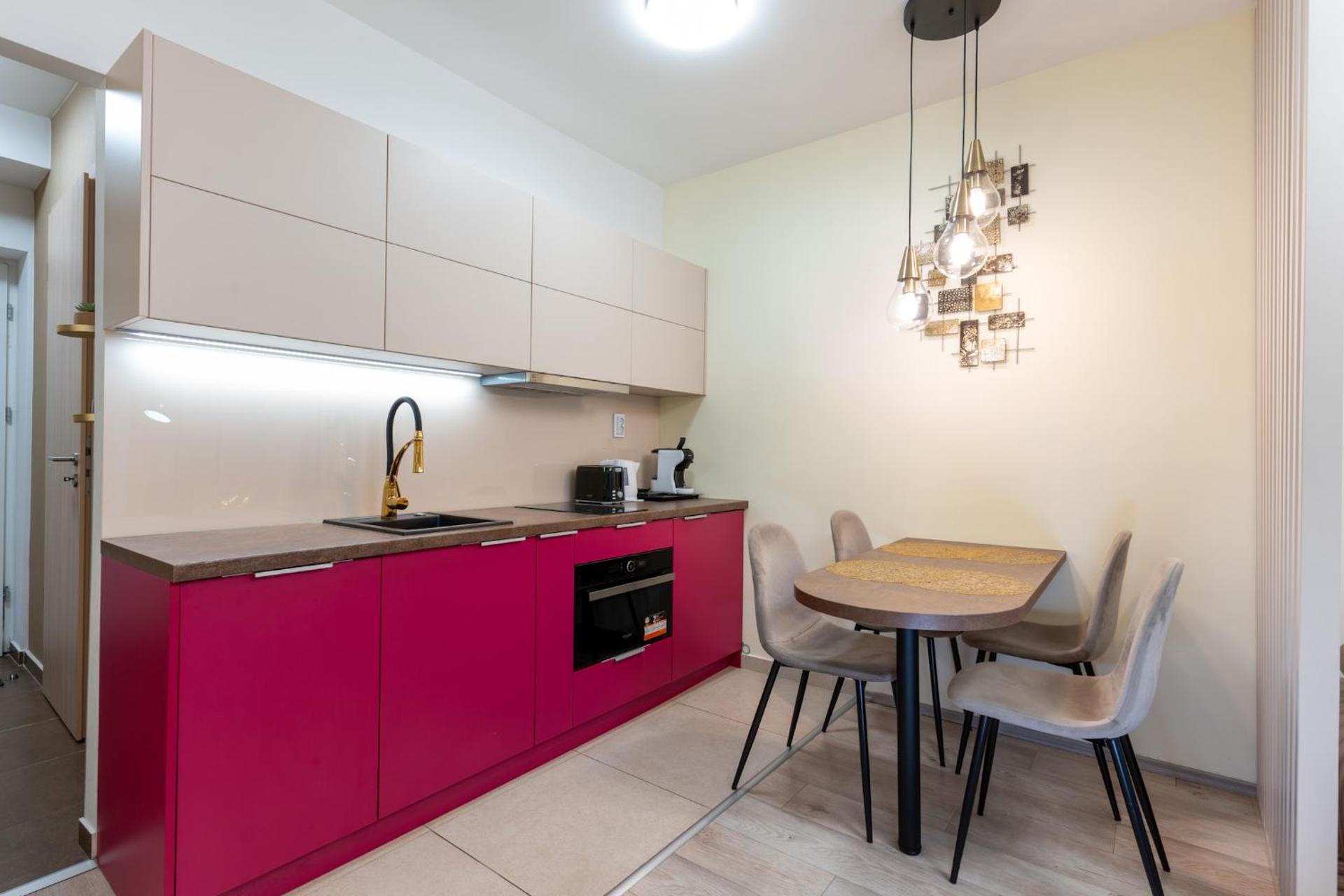 Sunset Resort 003 Jacuzzi