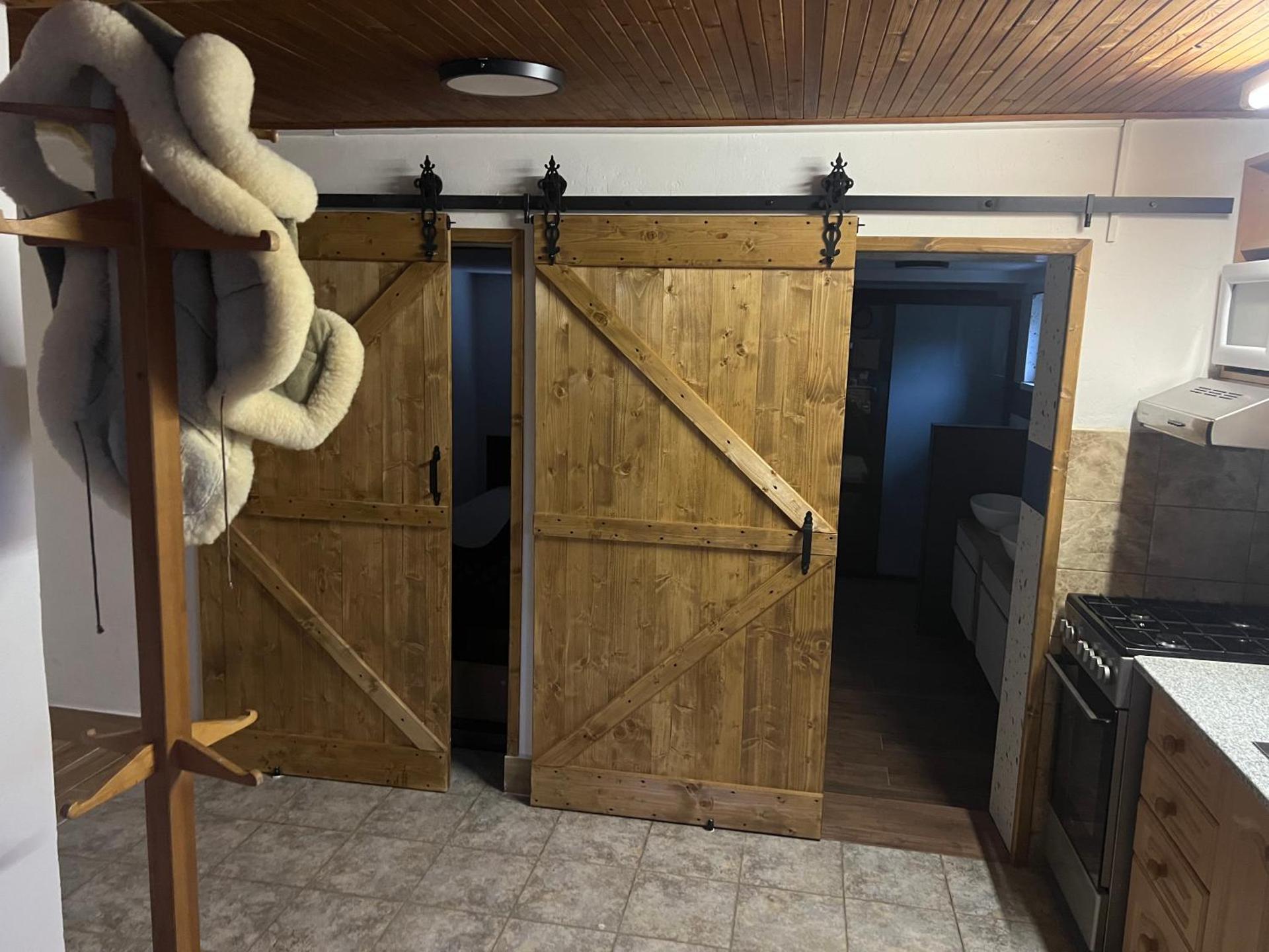 Chaty v Českém ráji u Prachovských skal - Malá chata pro 4 - Velká chata pro až 7 osob - ubytování v soukromí