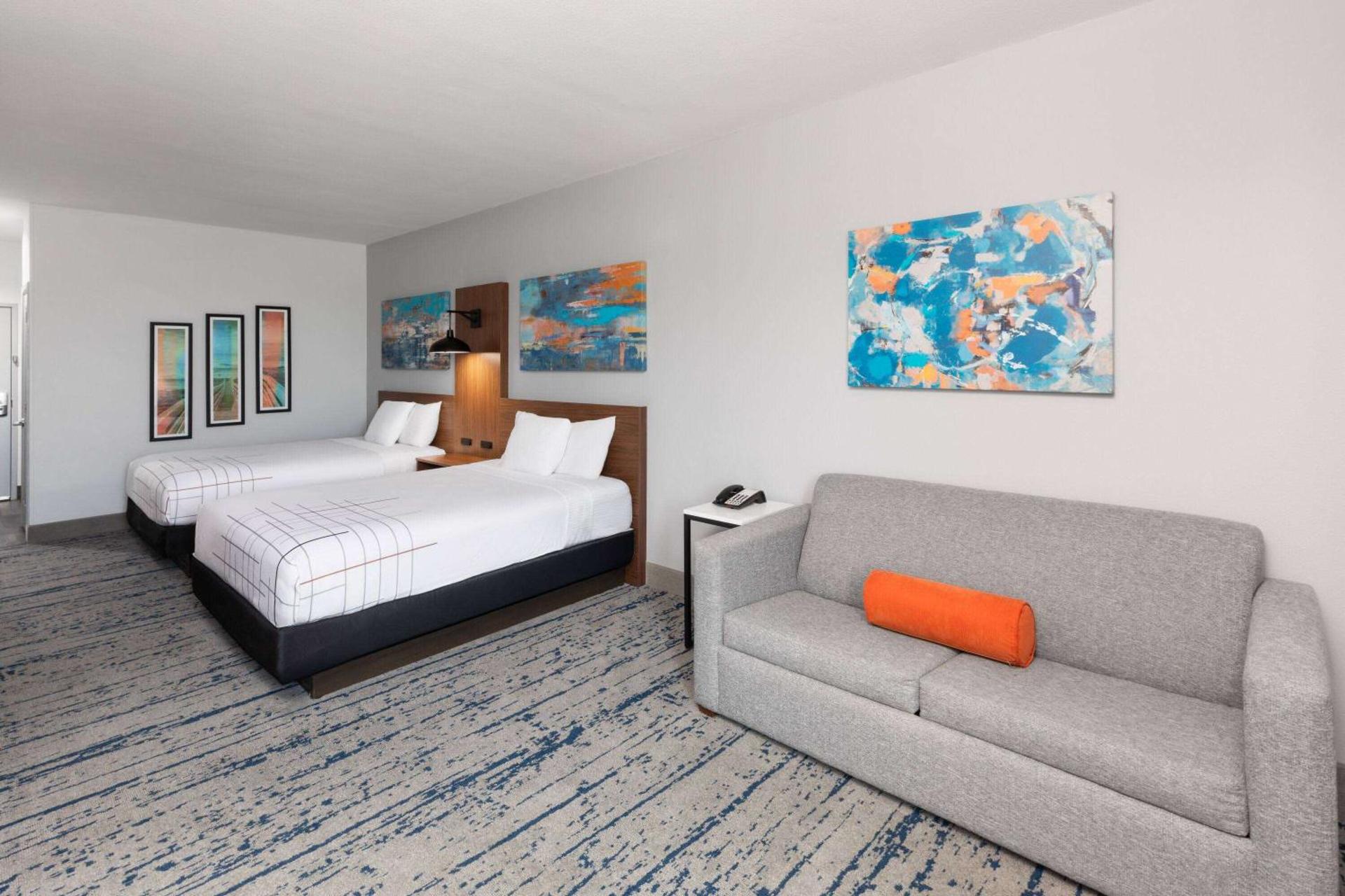 Photo of the whole room