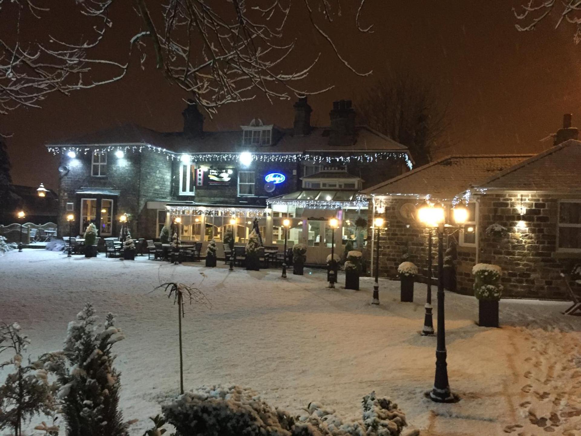 Dimple Well Lodge Hotel