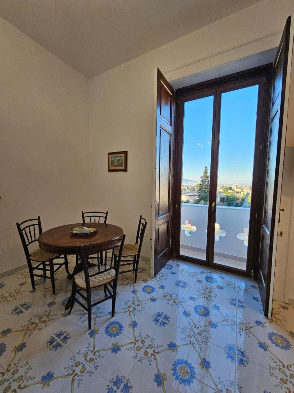 Villa Desiderio Lumina Suites eleganti camere con bagno privato vicino Pompei