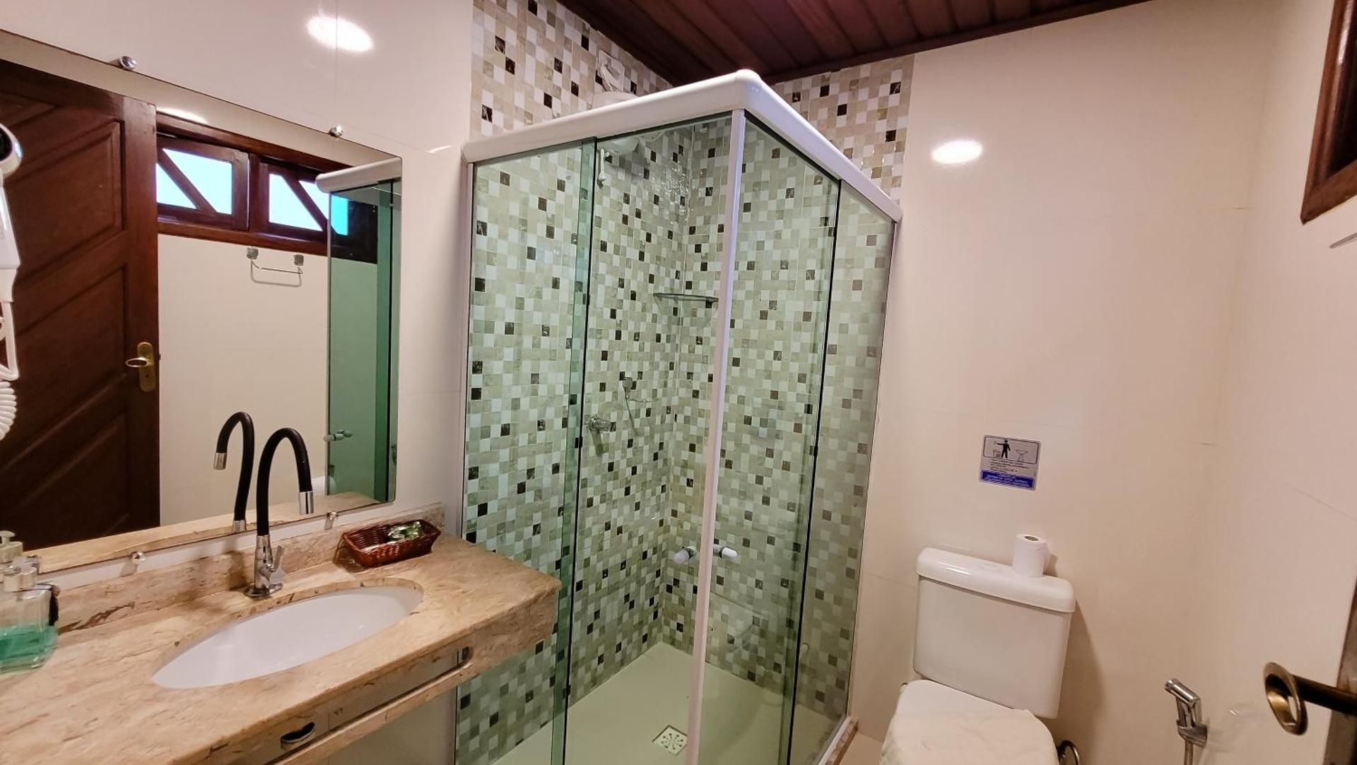 Camera Tripla Standard