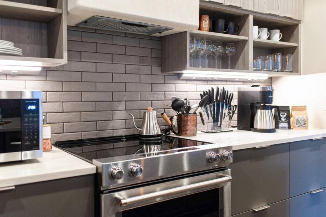 Urban Modern Living PERFECT for long term stays