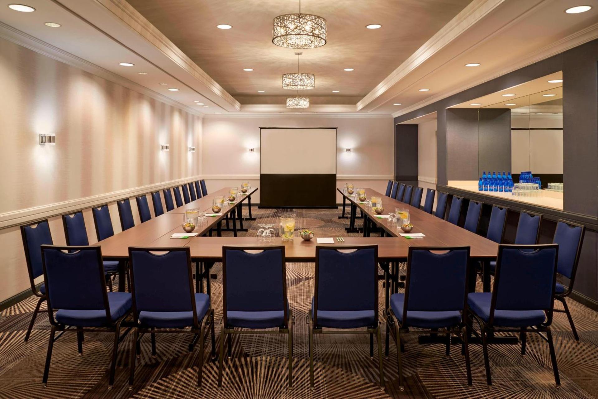 Meeting/conference room