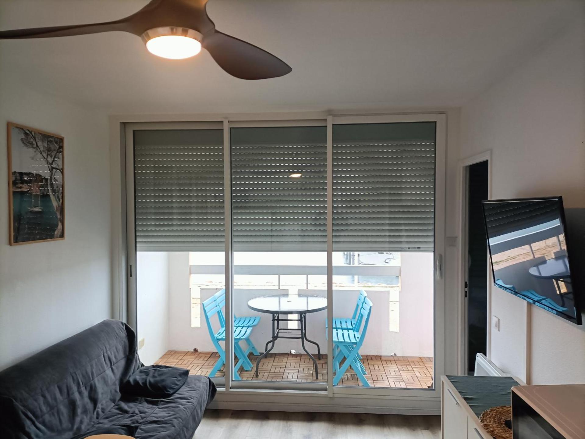 T2 cabine avec très belle vue sur le port de plaisance