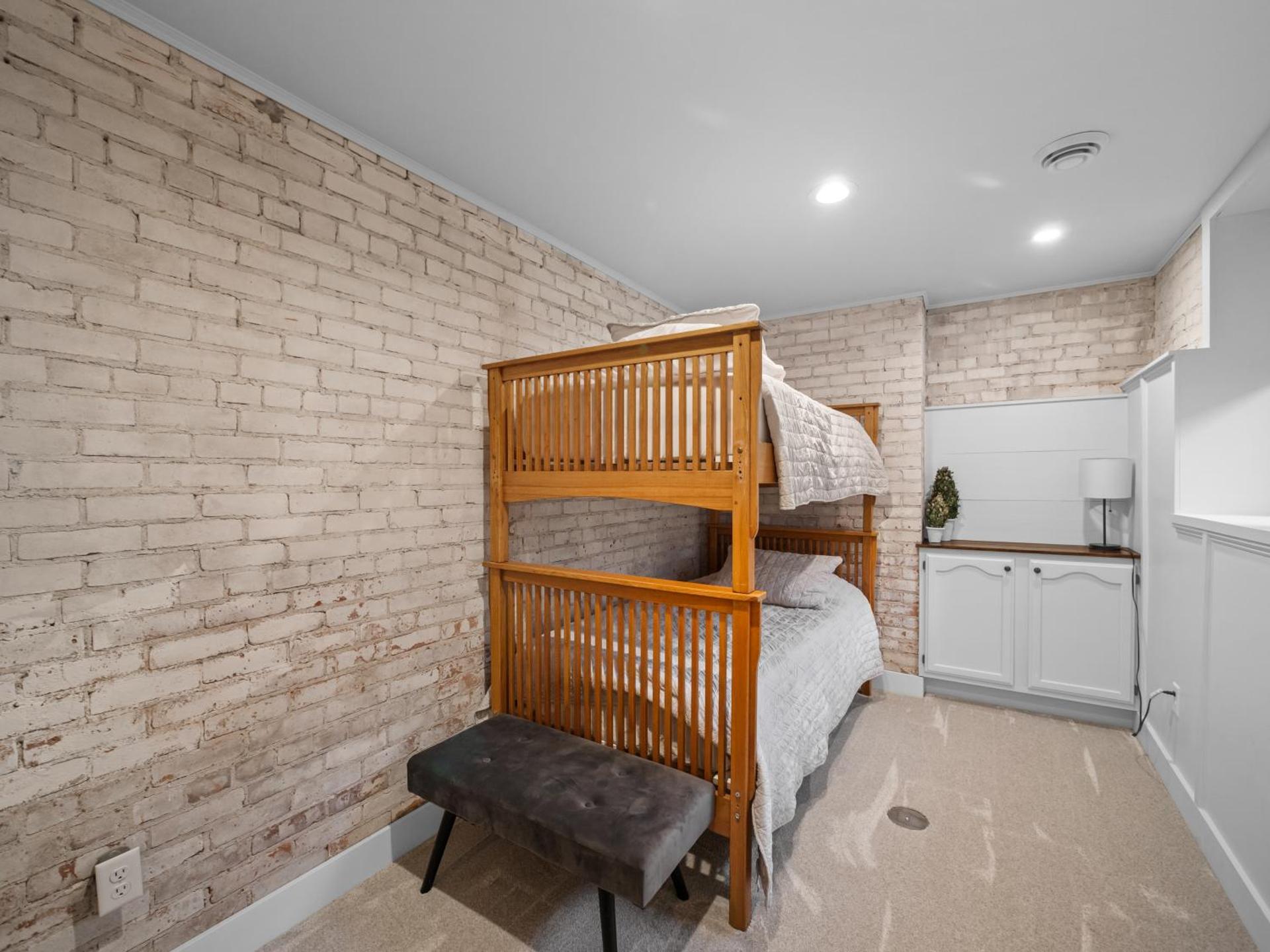 Spanish Charm 4bed/3bath