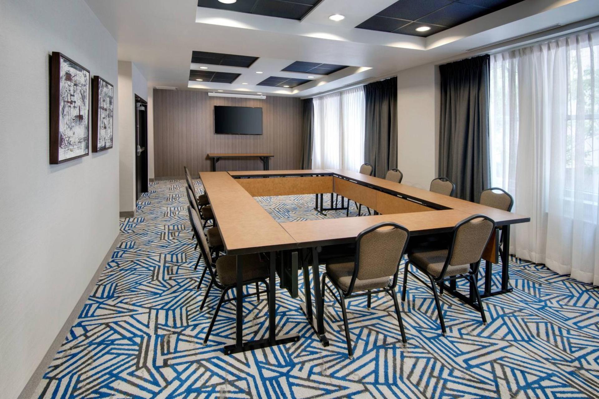Meeting/conference room